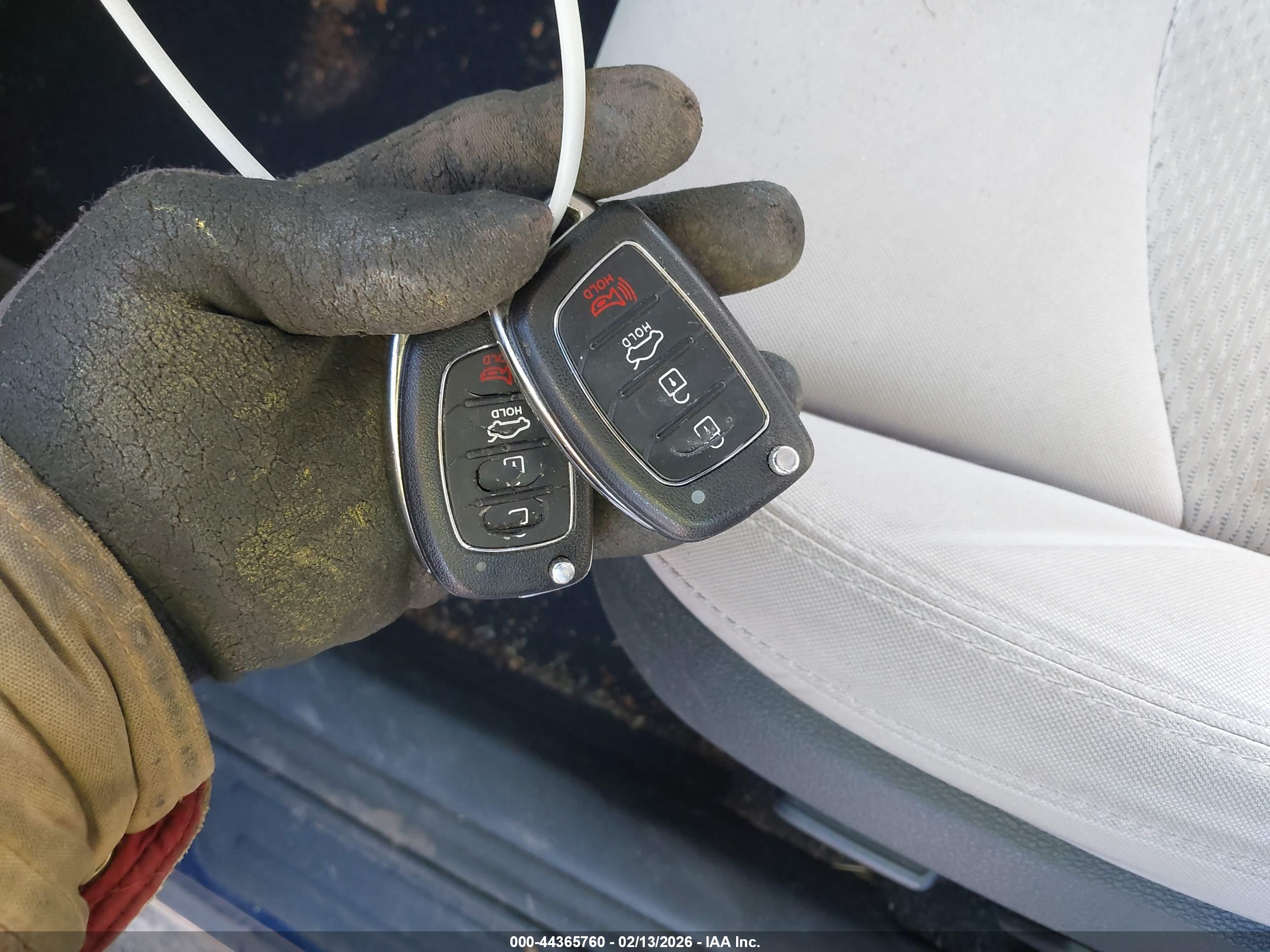 HYUNDAI SONATA image 11