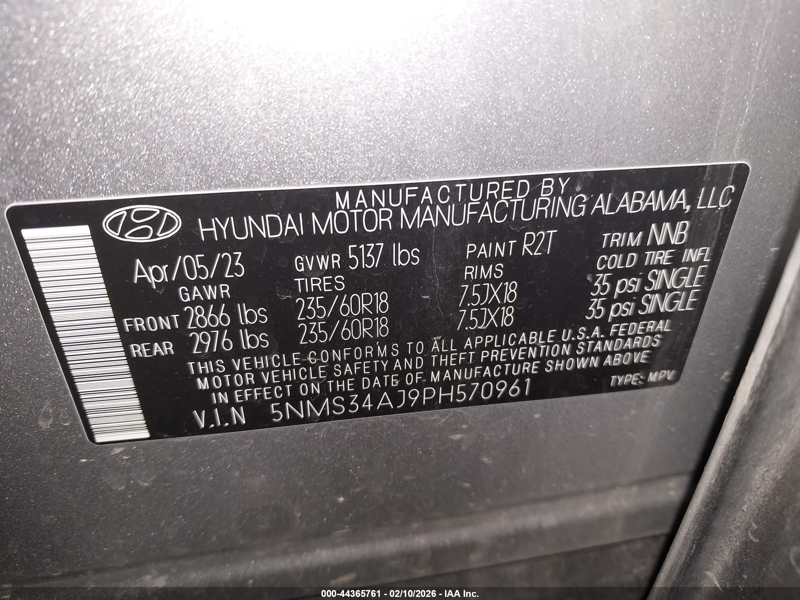 HYUNDAI SANTA image 9