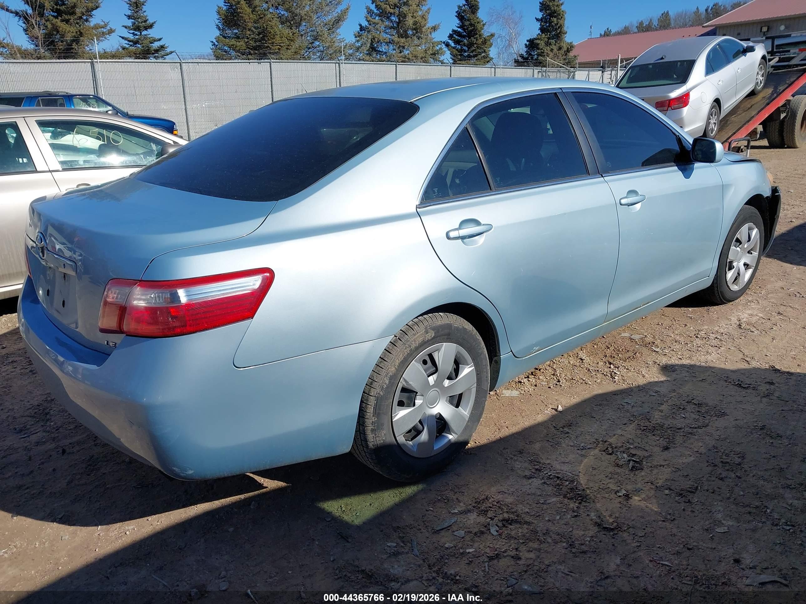 TOYOTA CAMRY image 4