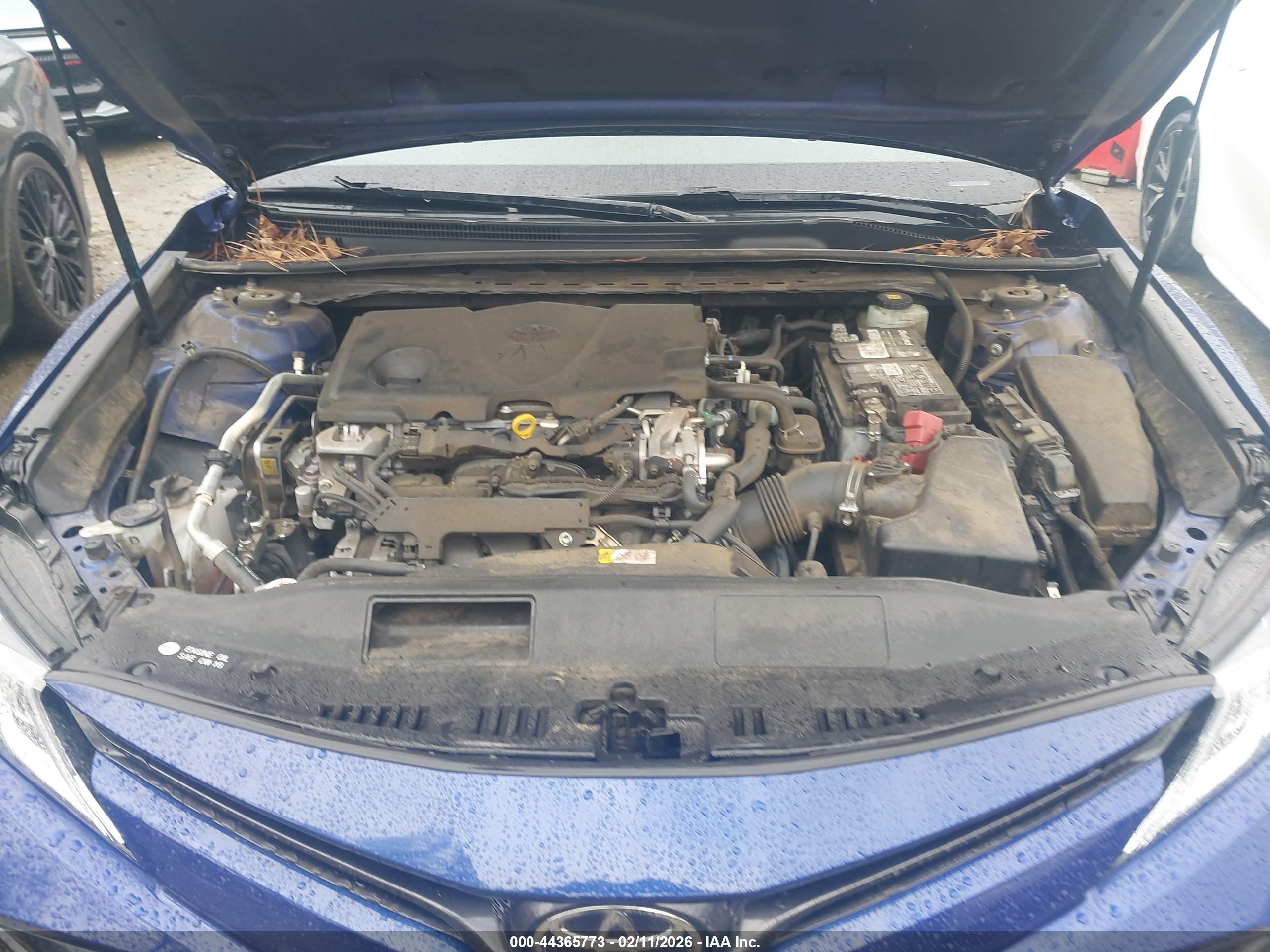 TOYOTA CAMRY image 10