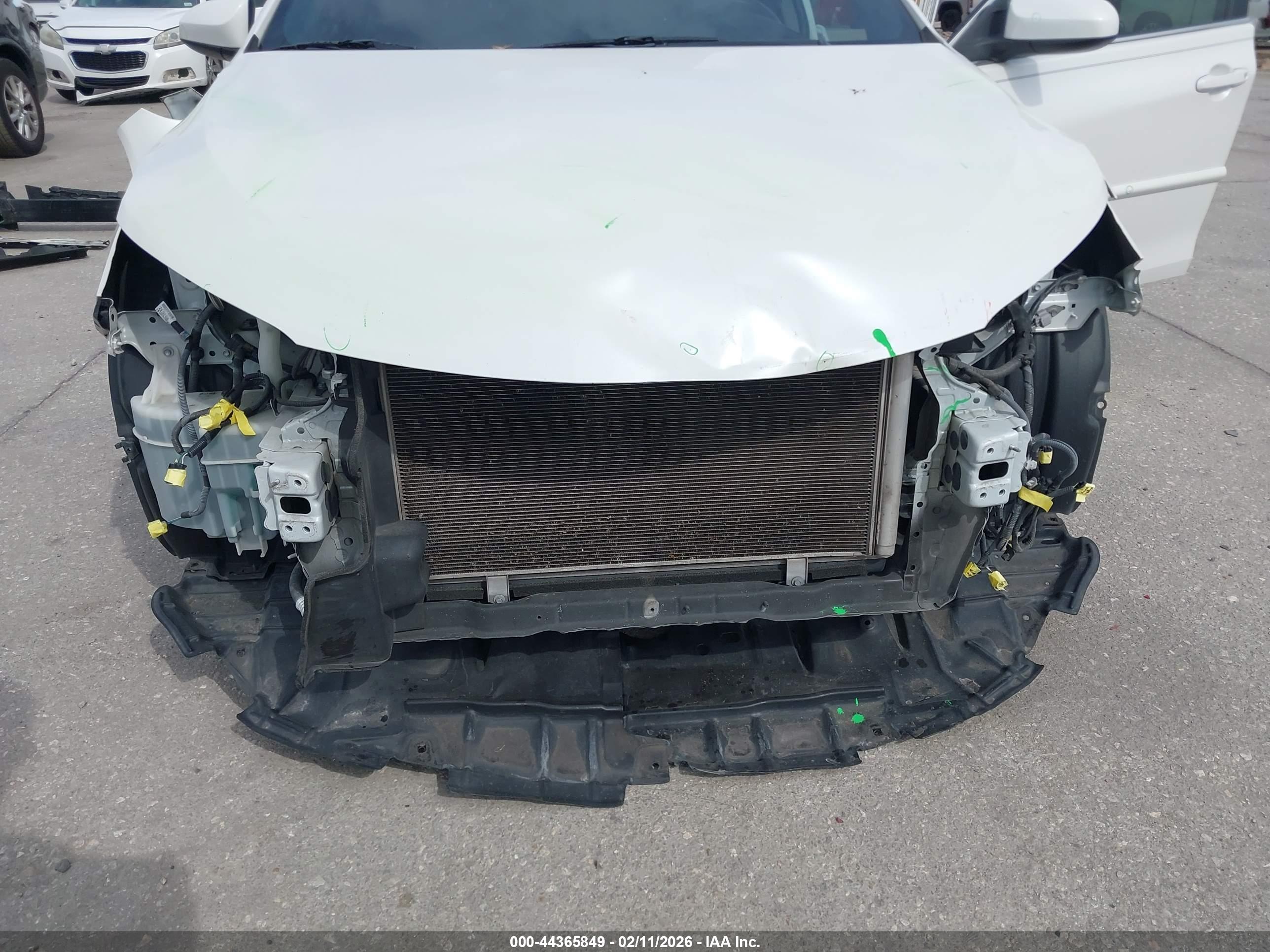 TOYOTA CAMRY image 6
