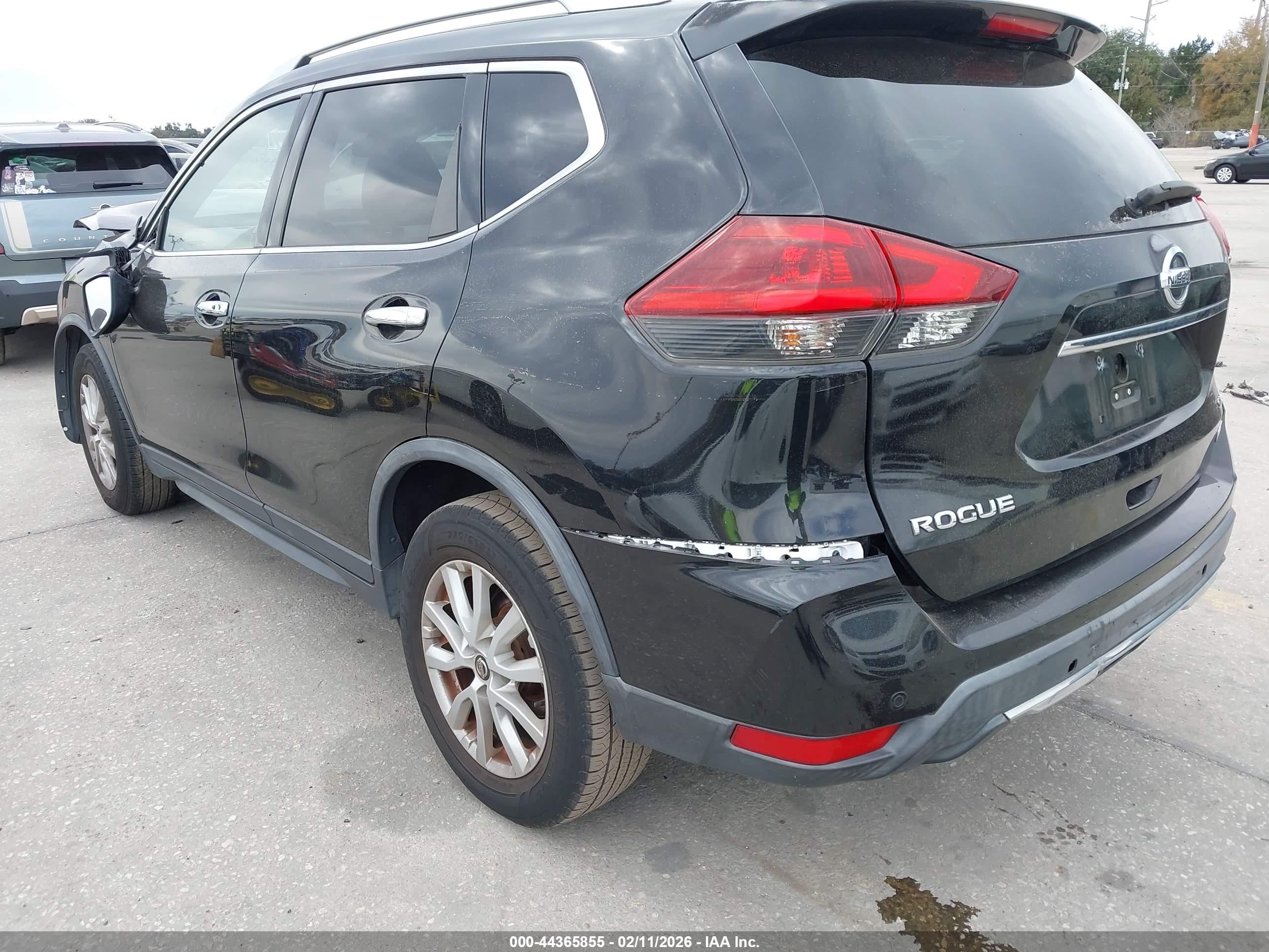 NISSAN ROGUE image 3