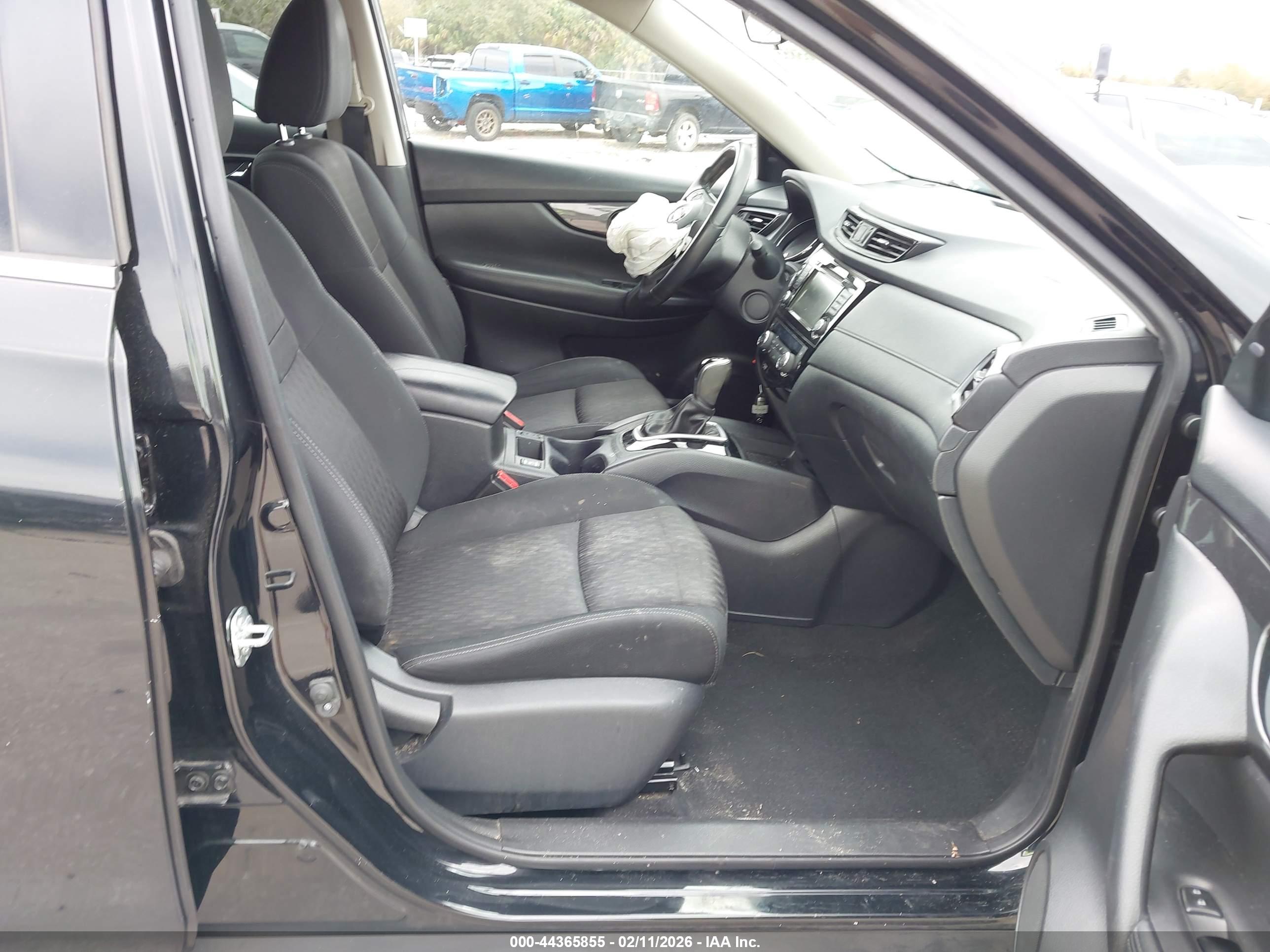 NISSAN ROGUE image 5