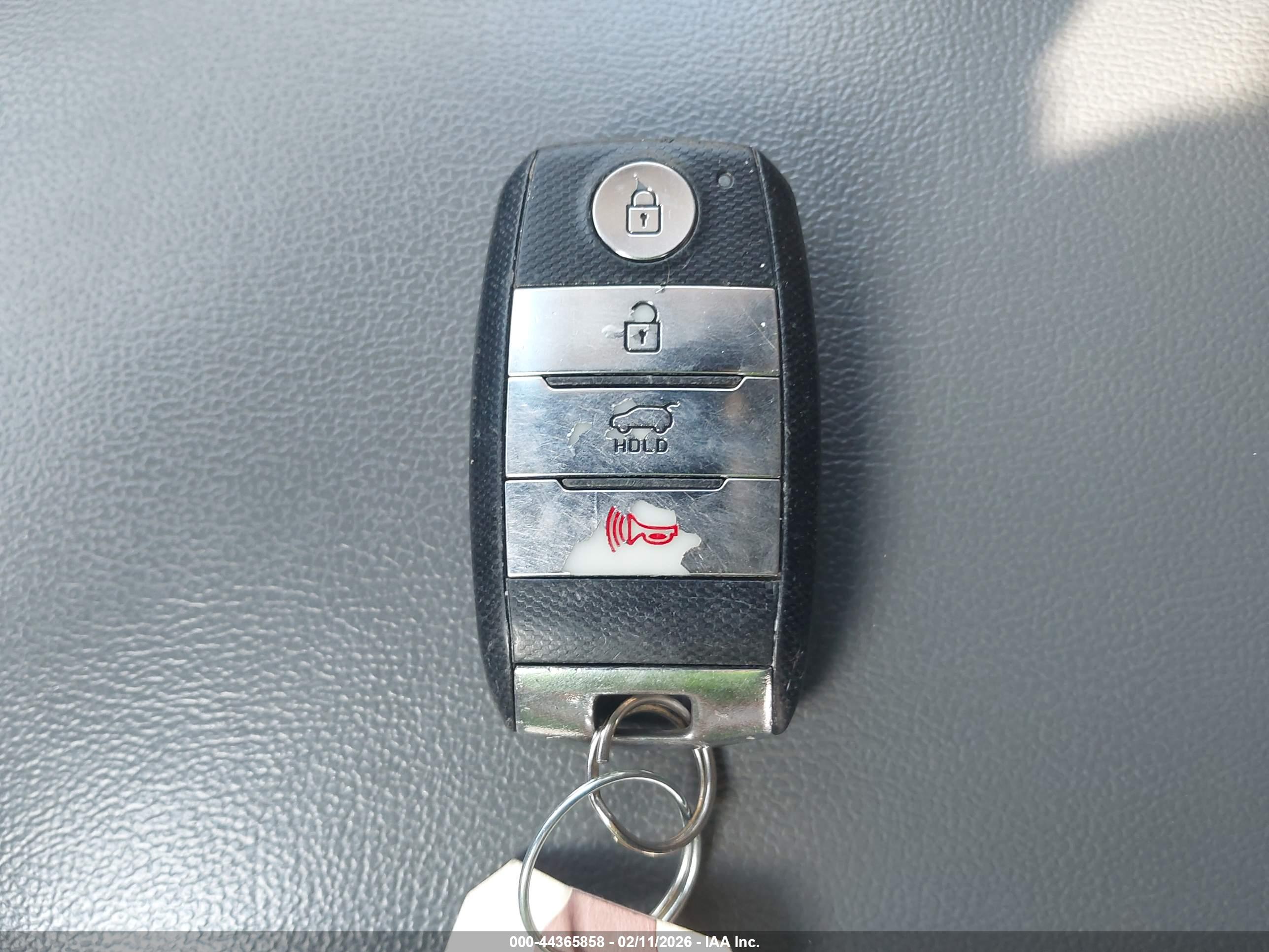 KIA SORENTO image 11