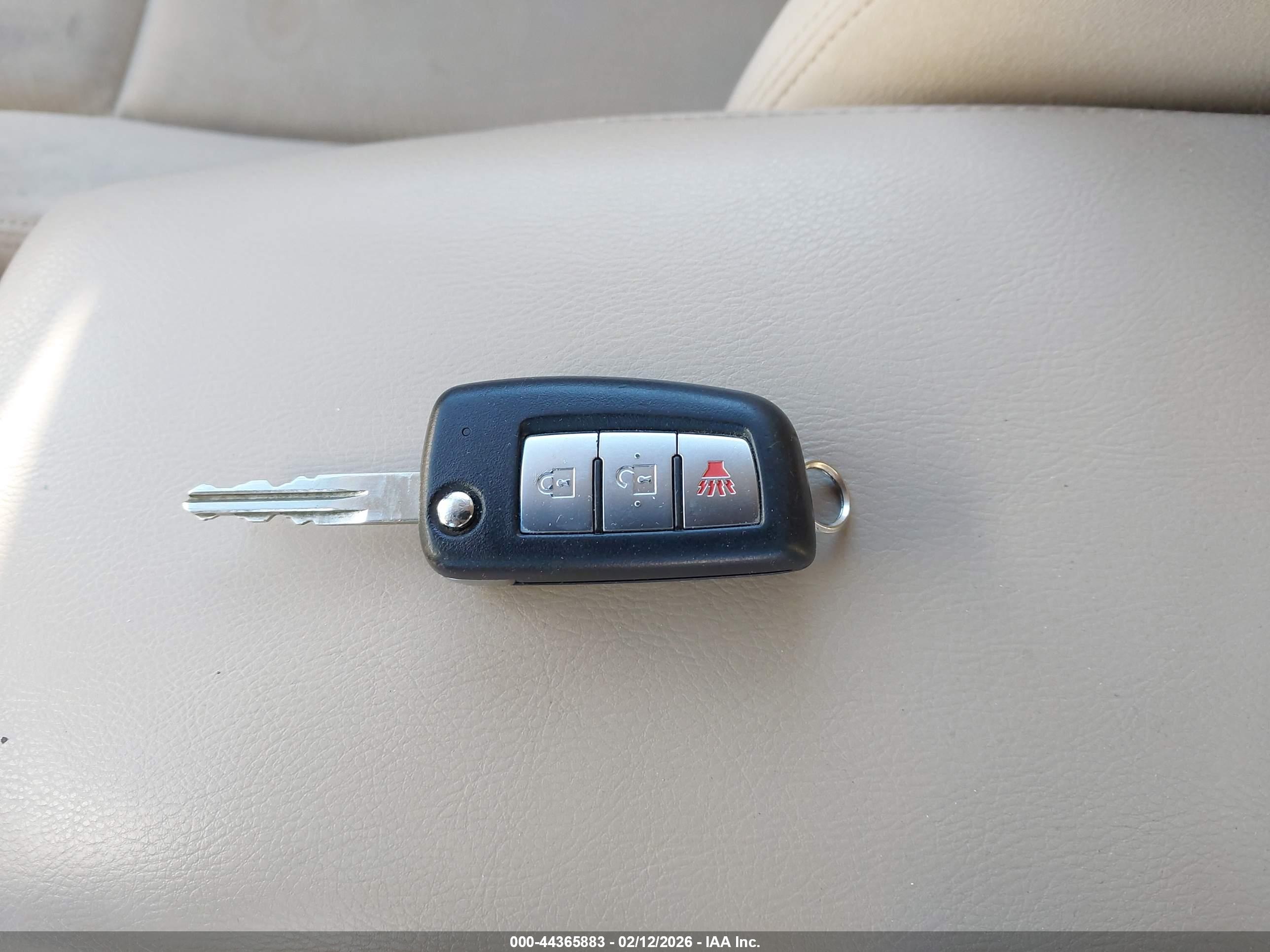 NISSAN ROGUE image 11