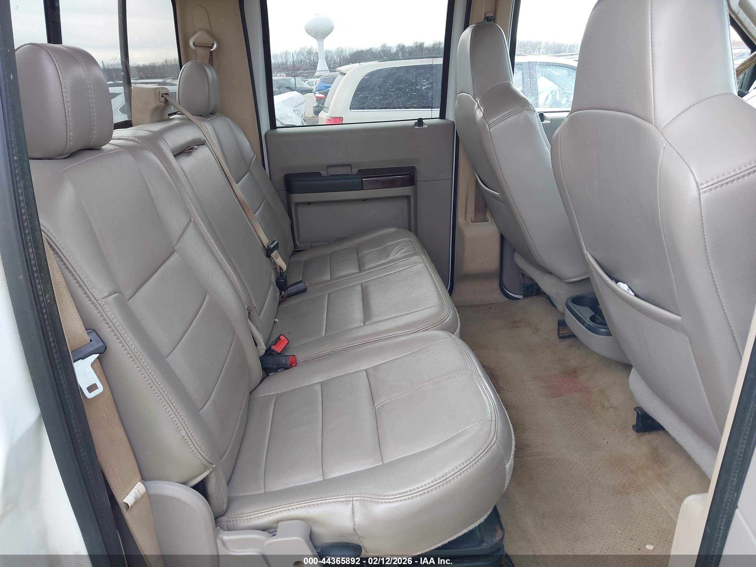 FORD F-350 image 8