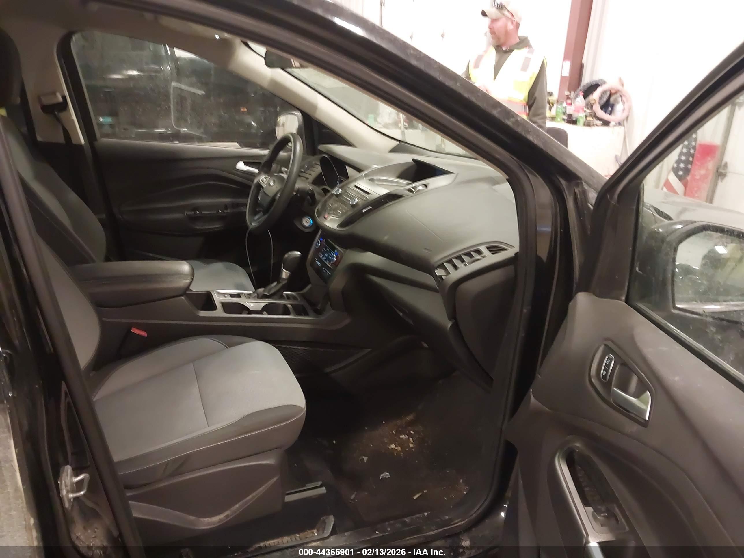 FORD ESCAPE image 5