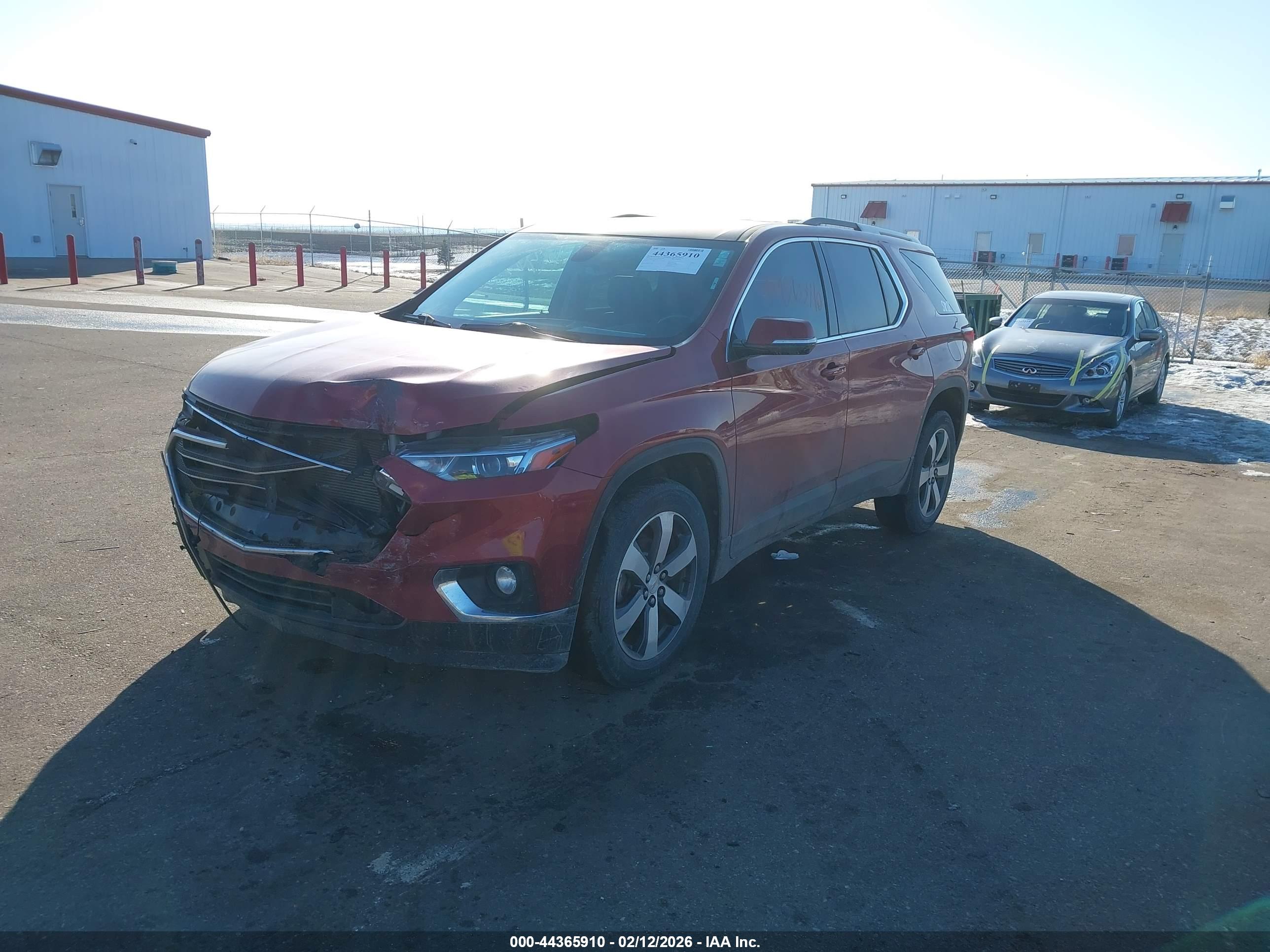 CHEVROLET TRAVERSE image 2