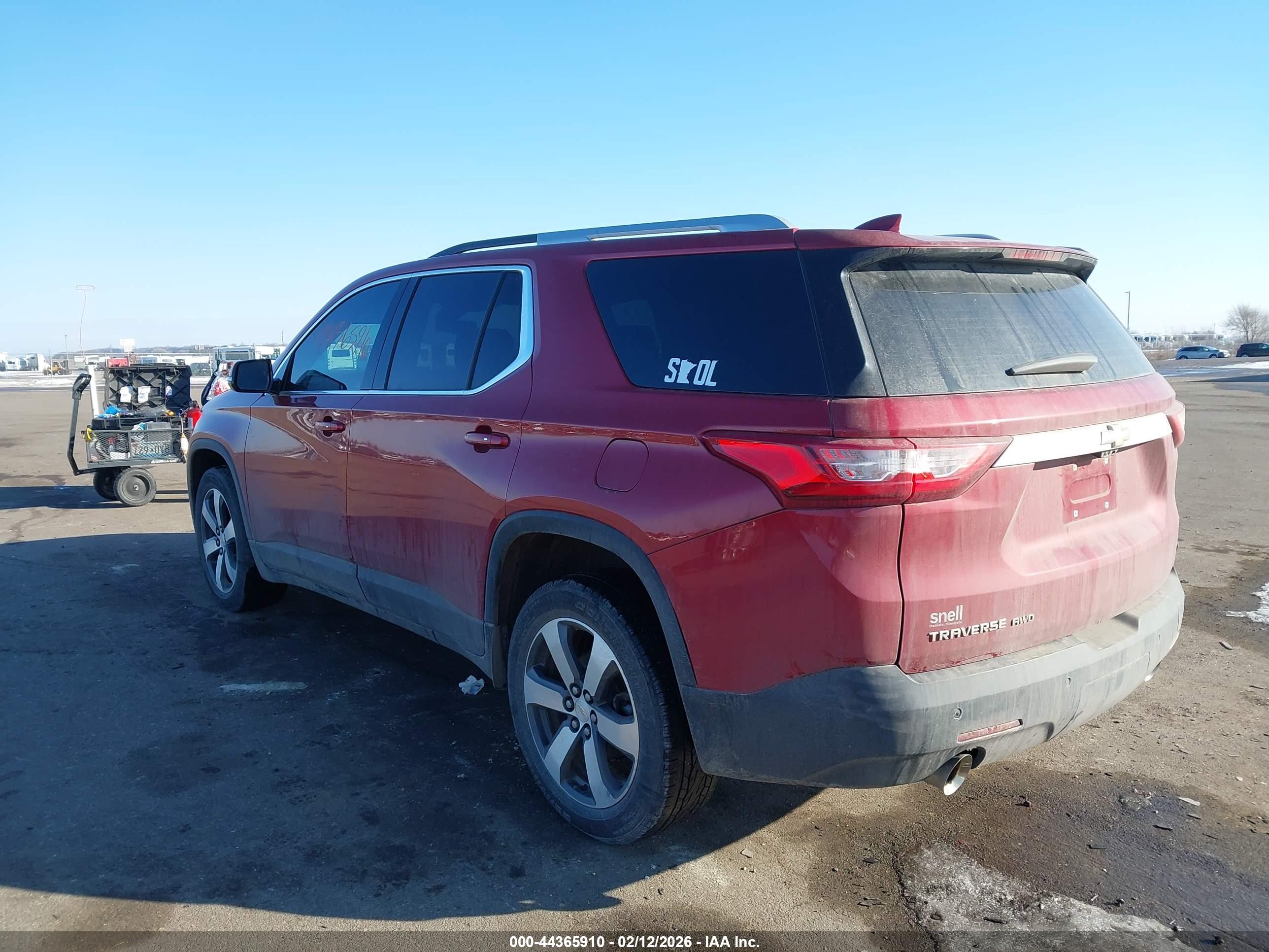 CHEVROLET TRAVERSE image 3