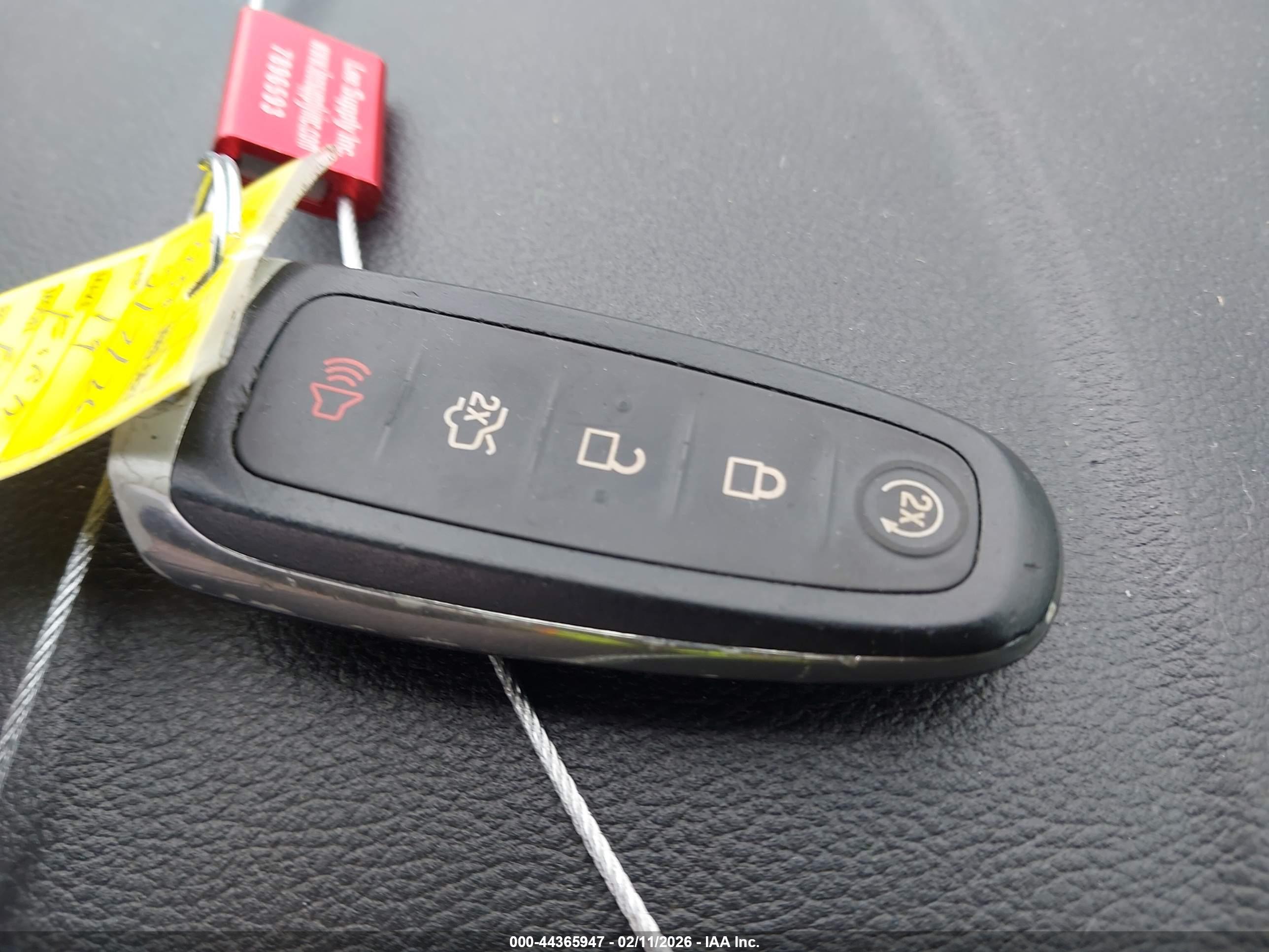FORD ESCAPE image 11