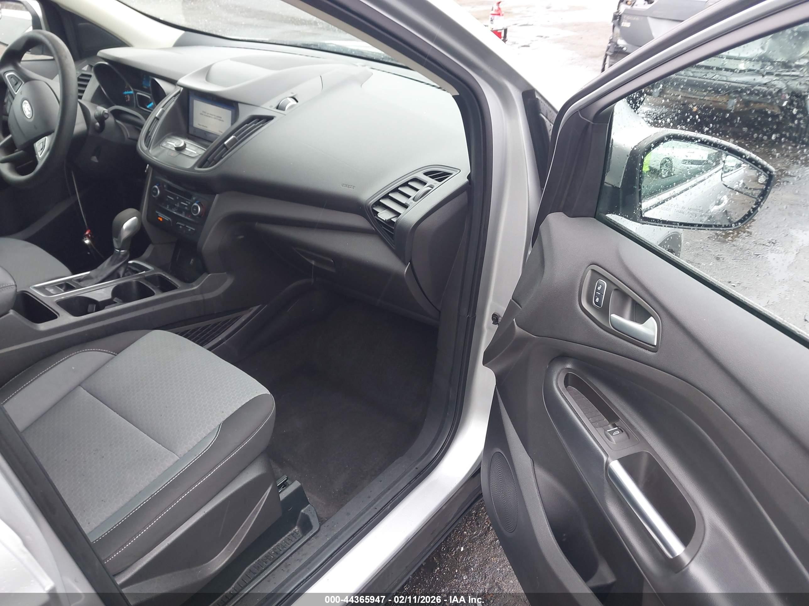 FORD ESCAPE image 5