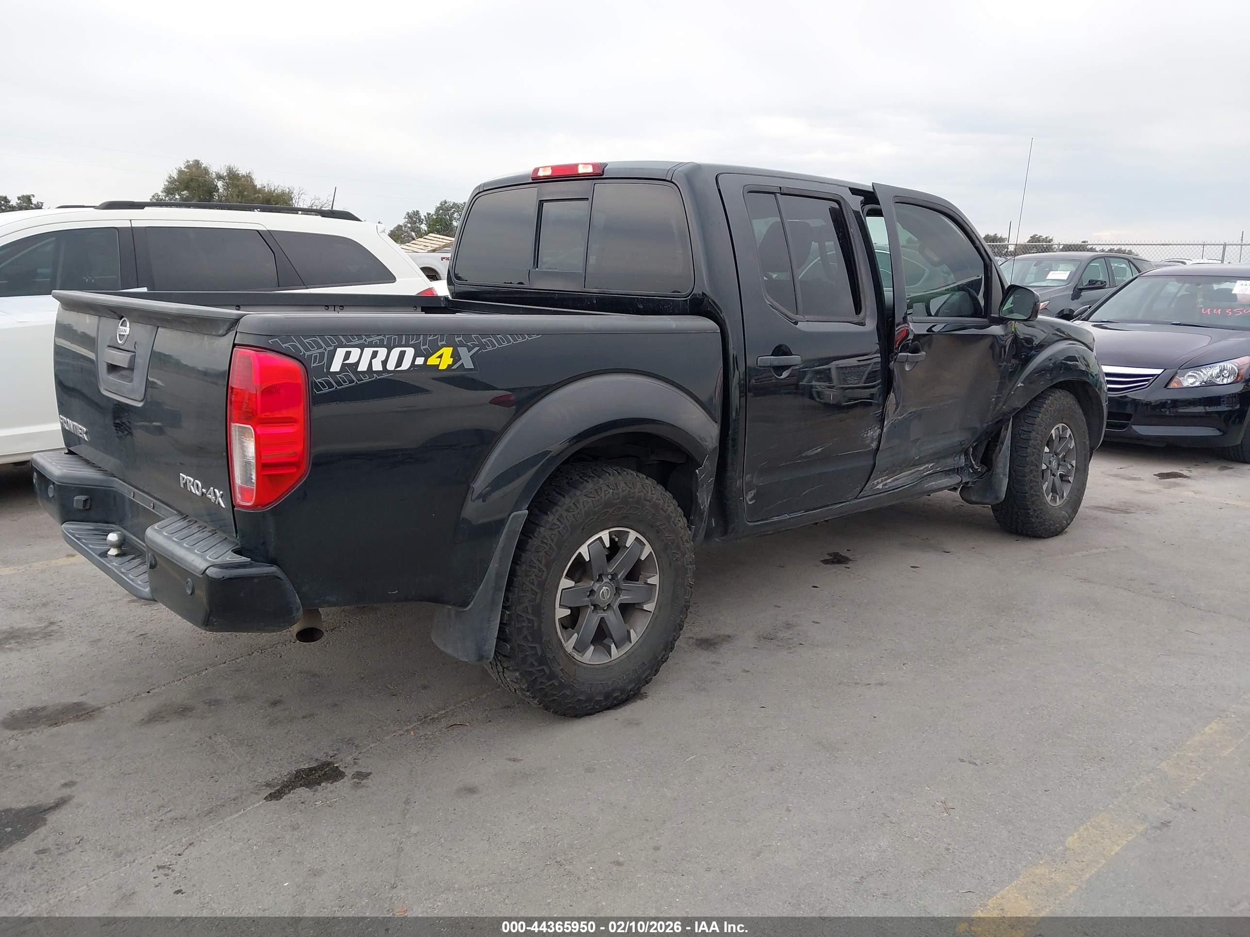 NISSAN FRONTIER image 4