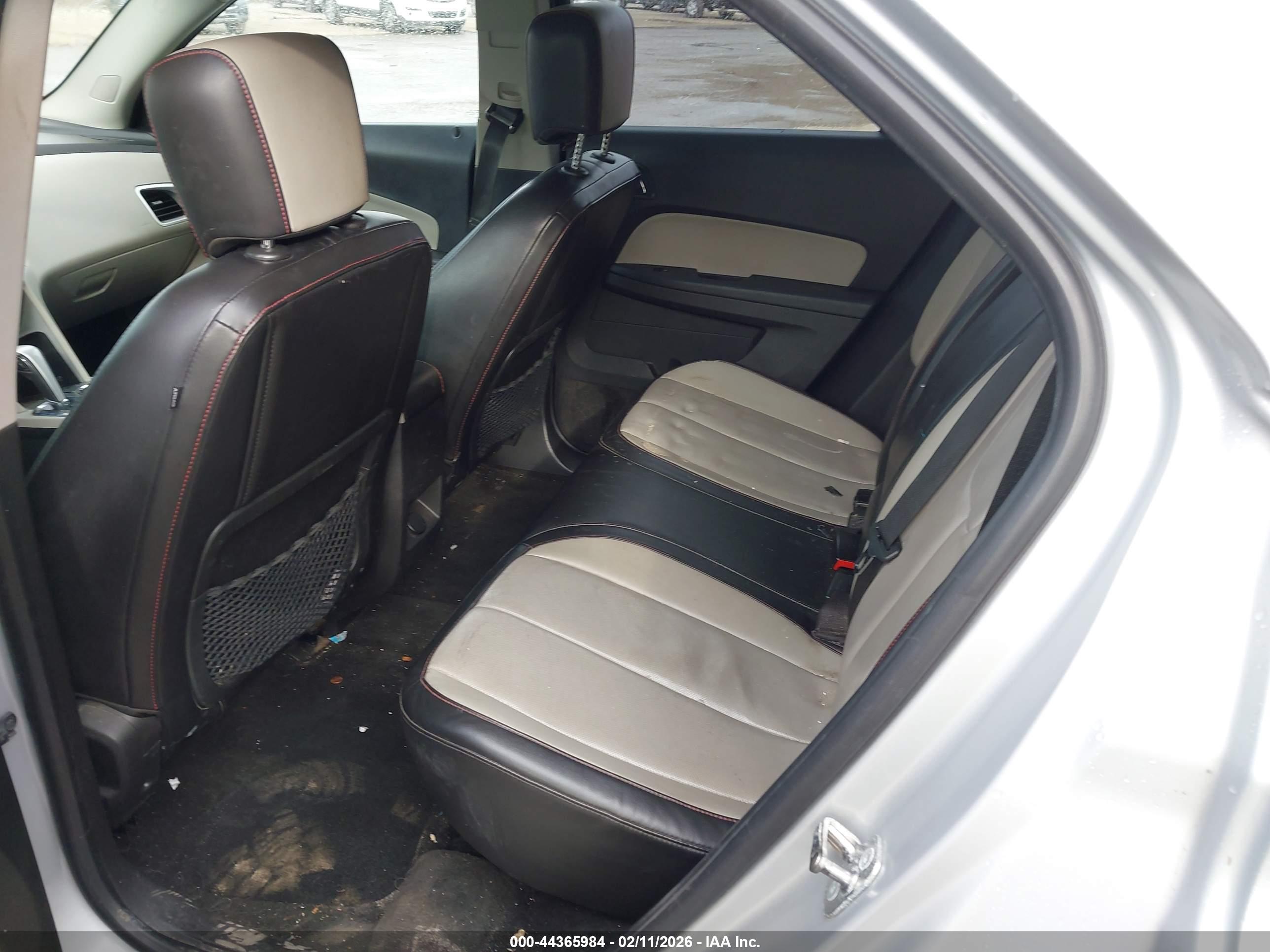 CHEVROLET EQUINOX image 8