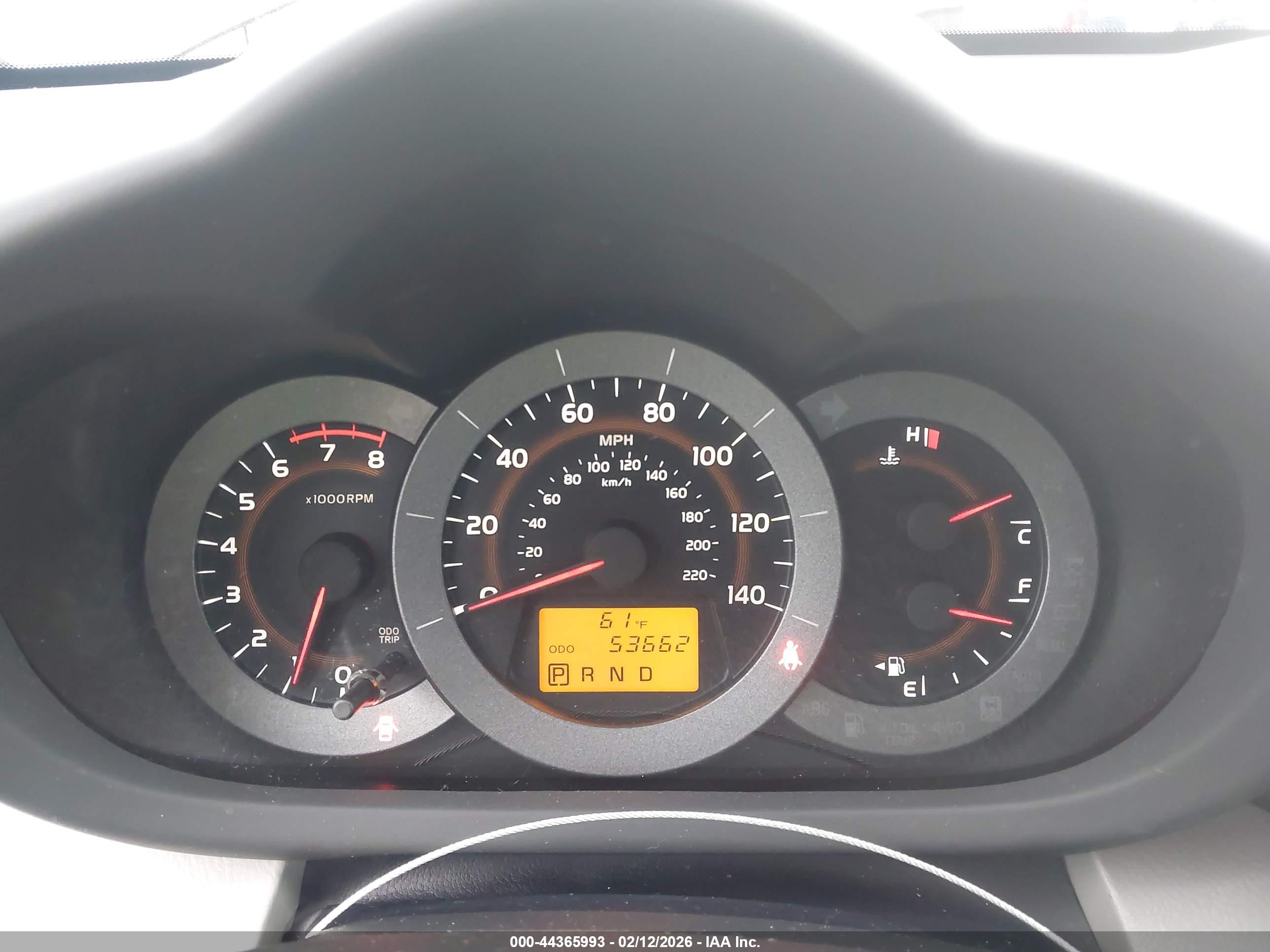 TOYOTA RAV4 image 7