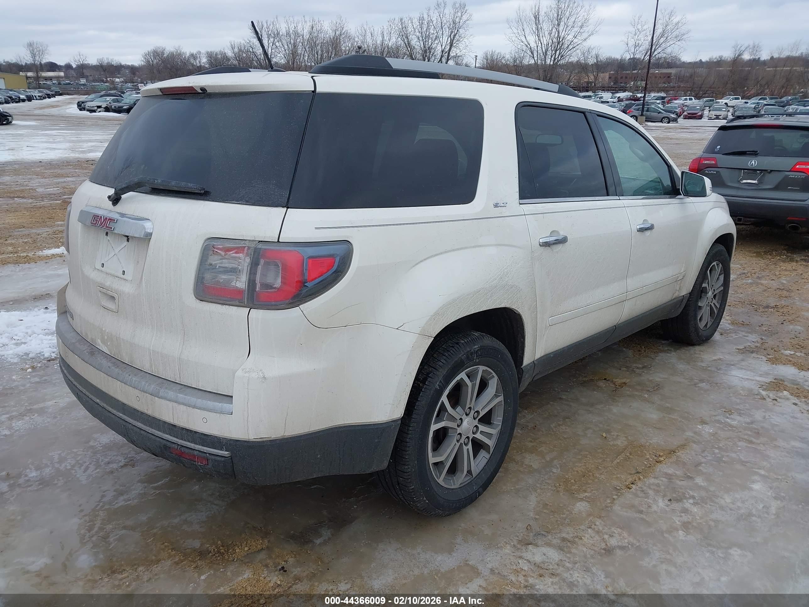 GMC ACADIA image 4