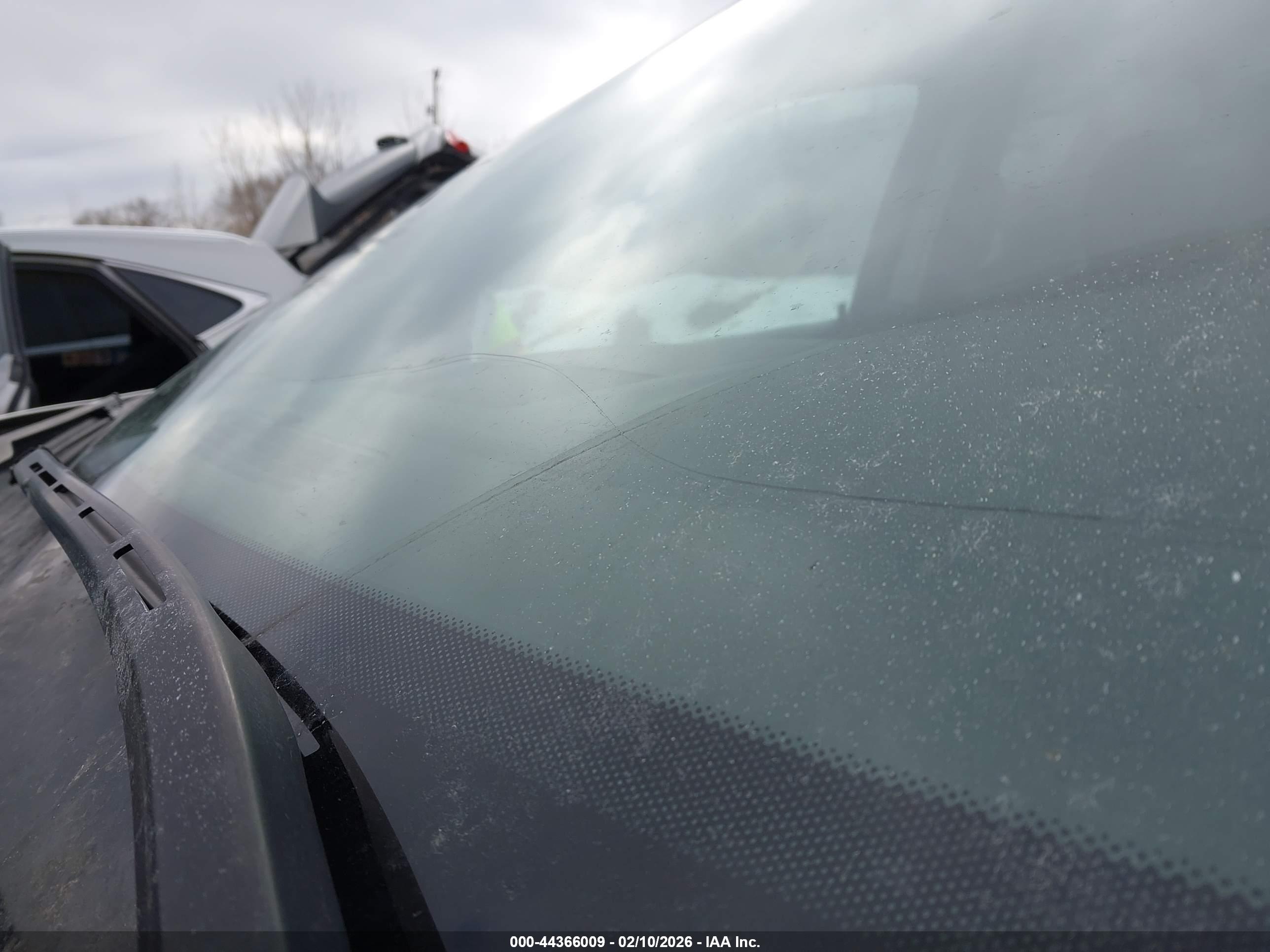 GMC ACADIA image 6