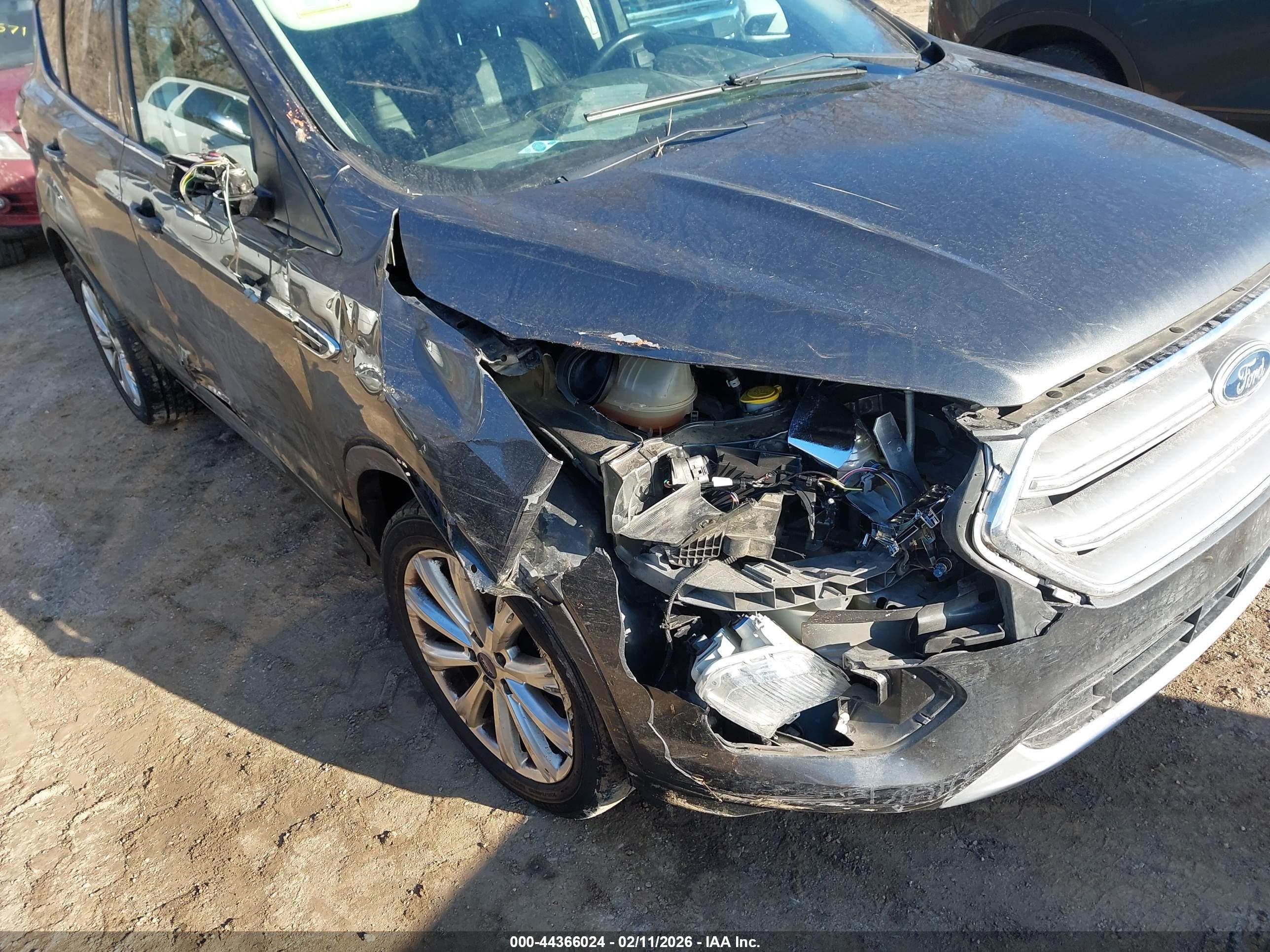 FORD ESCAPE image 6