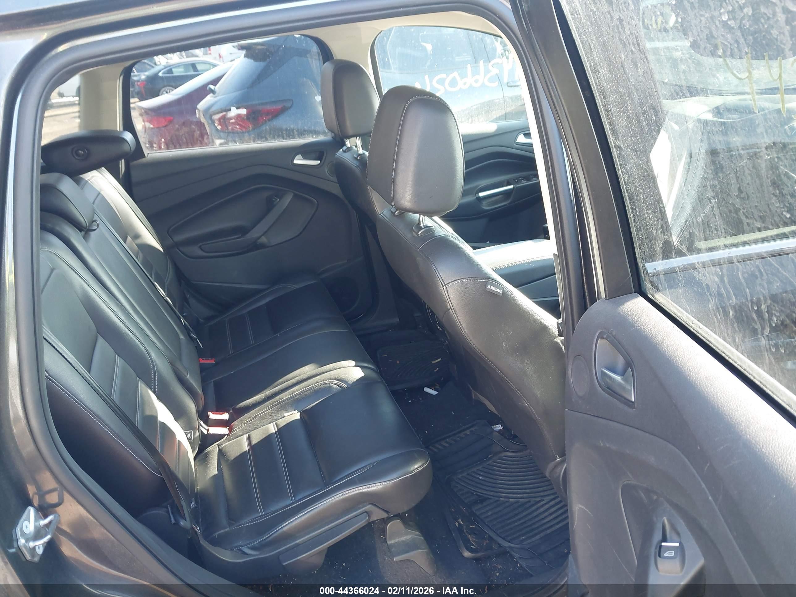 FORD ESCAPE image 8