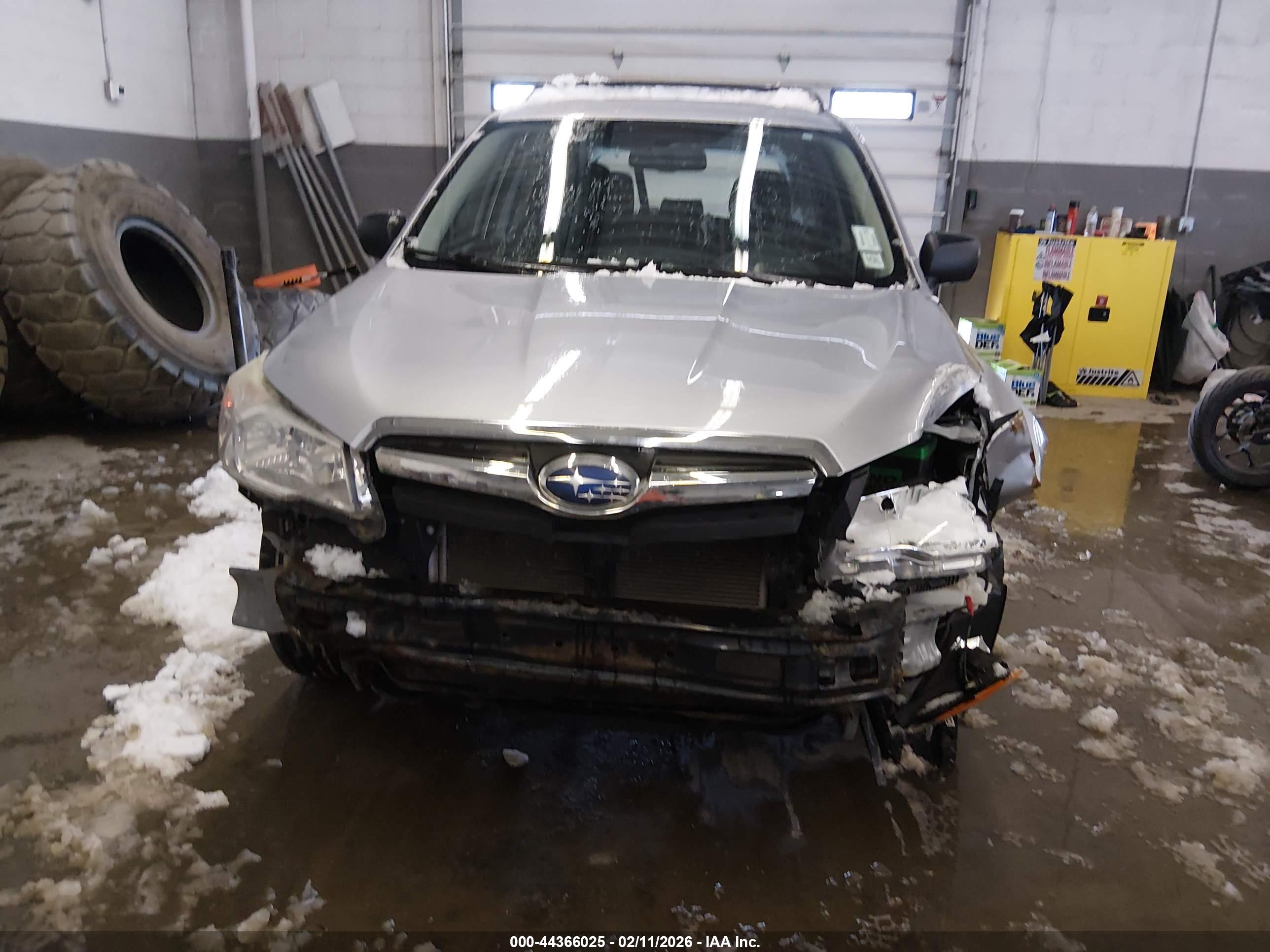 SUBARU FORESTER image 6