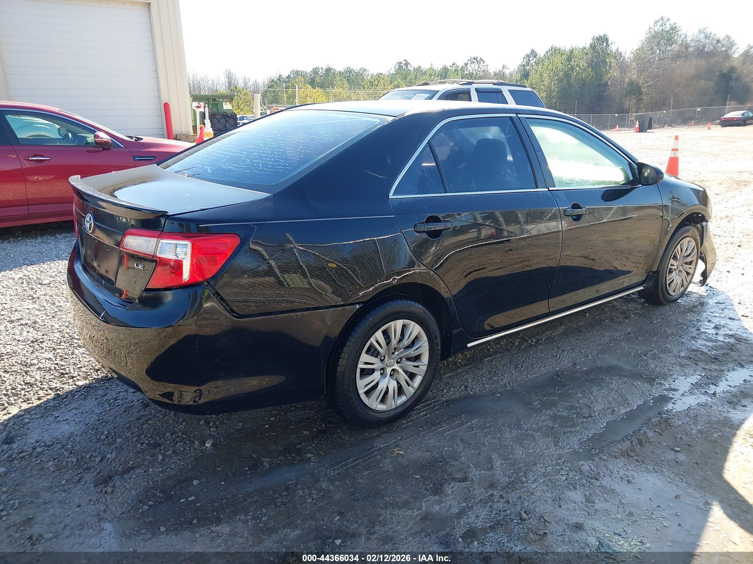 TOYOTA CAMRY image 4