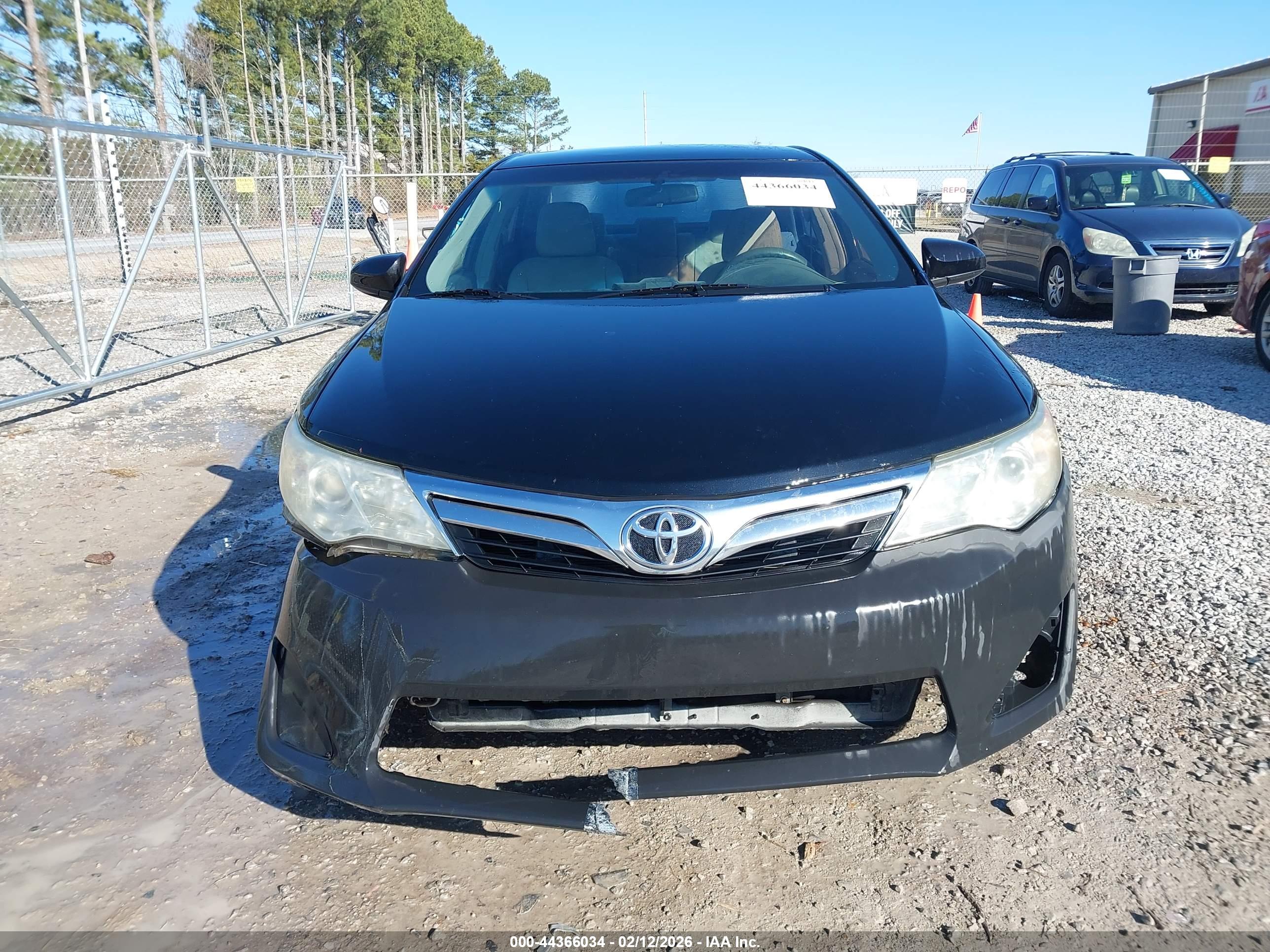 TOYOTA CAMRY image 6