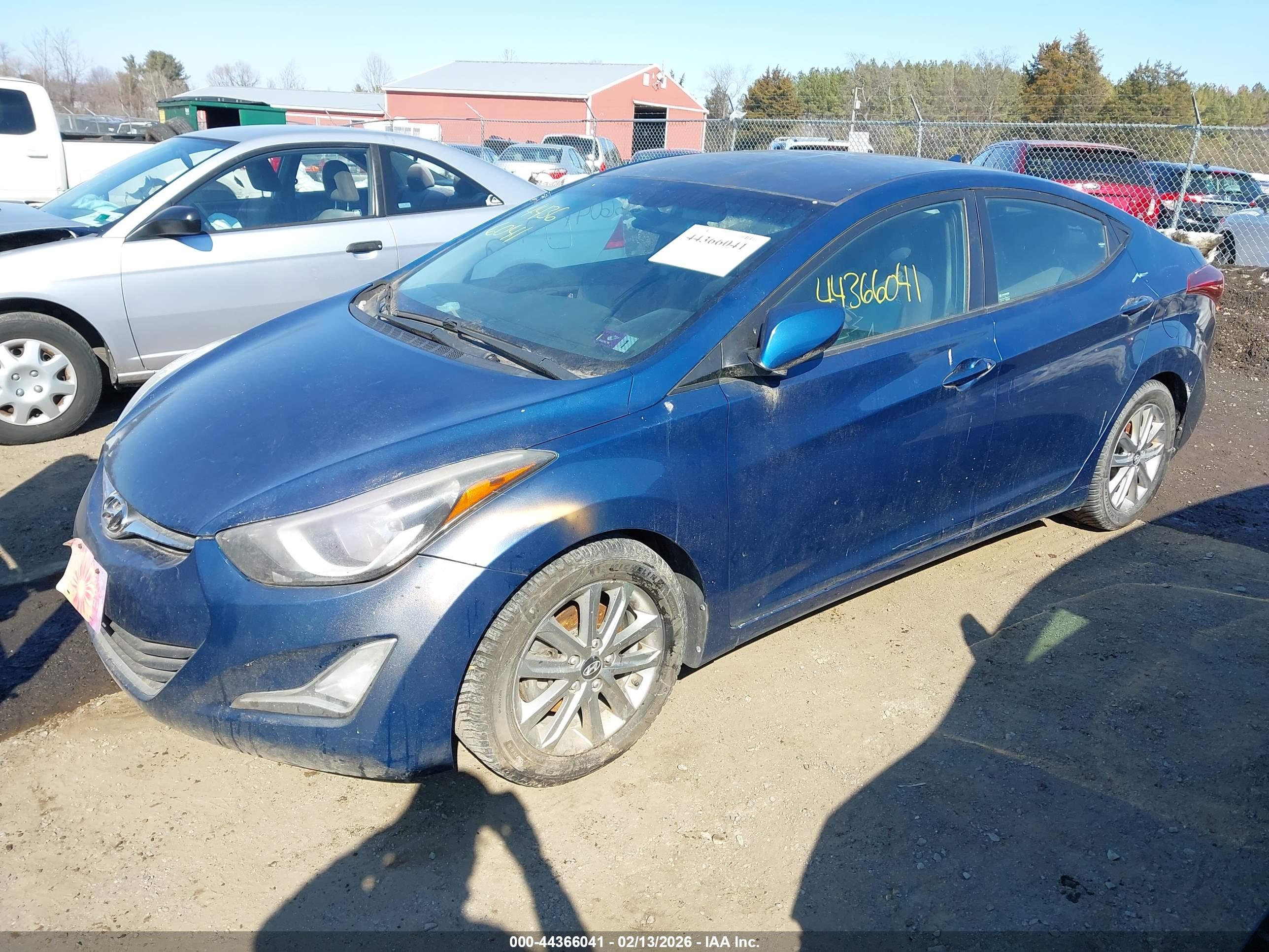 HYUNDAI ELANTRA image 2