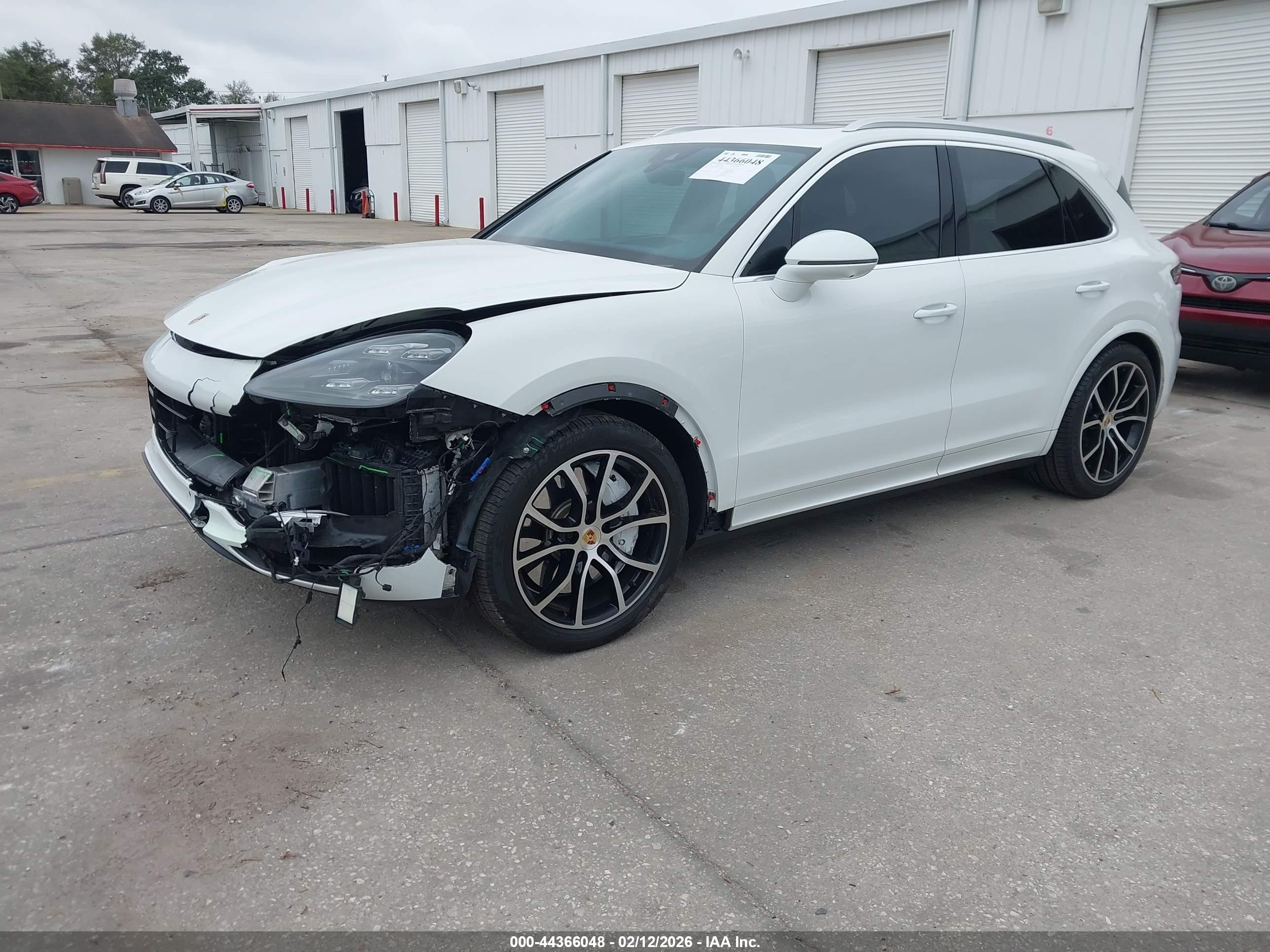 PORSCHE CAYENNE image 2