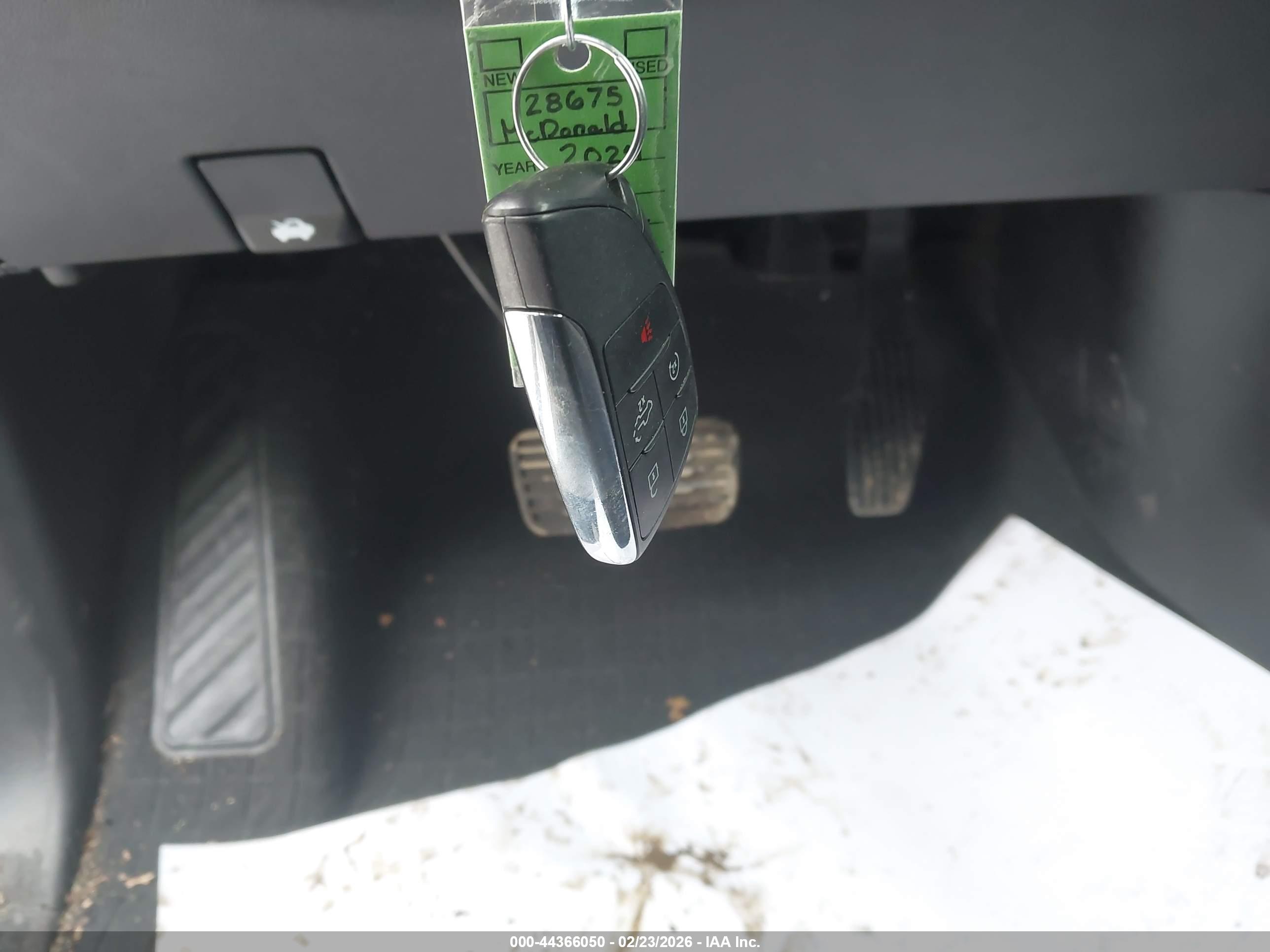 GMC SIERRA image 11