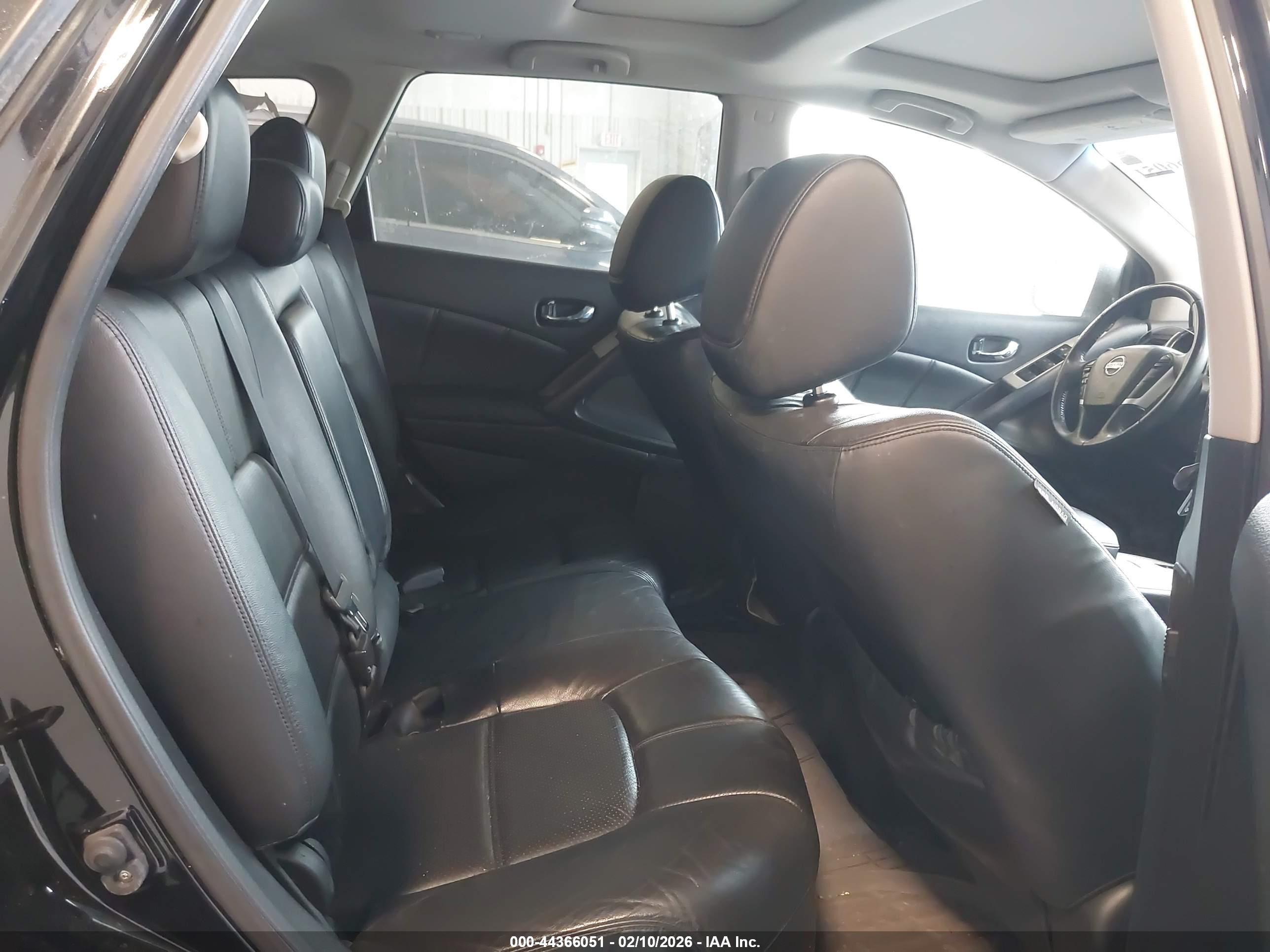 NISSAN MURANO image 8