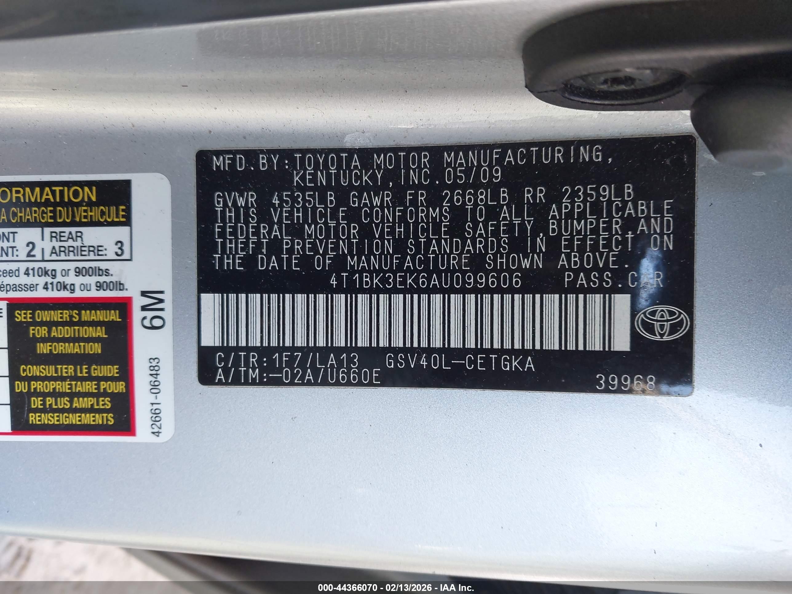 TOYOTA CAMRY image 9
