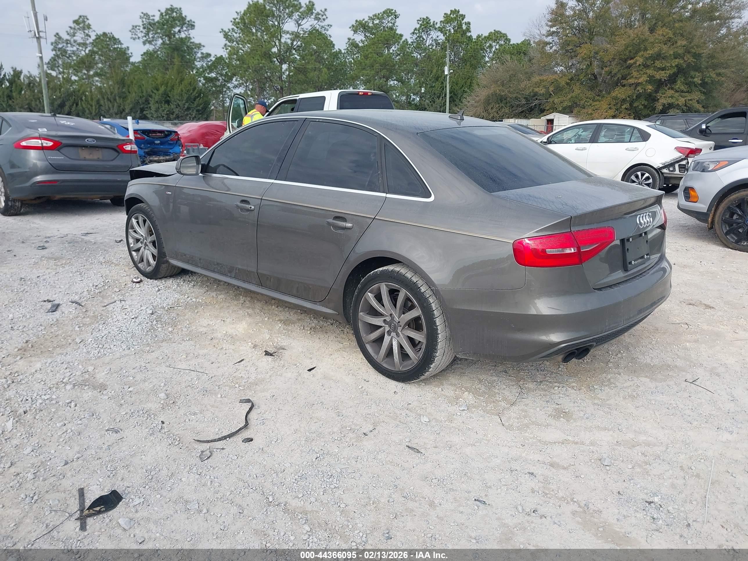 AUDI A4 image 3
