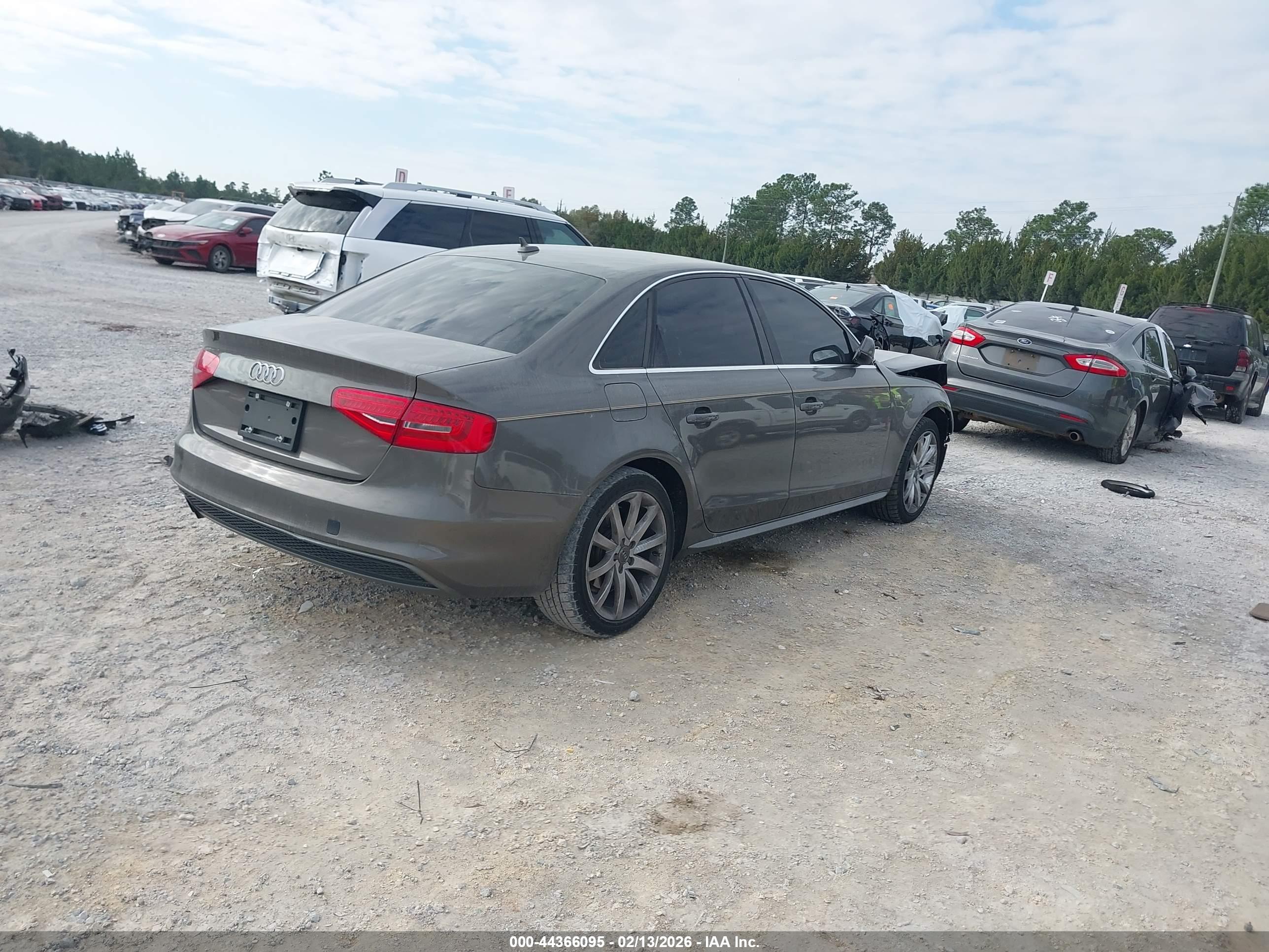 AUDI A4 image 4