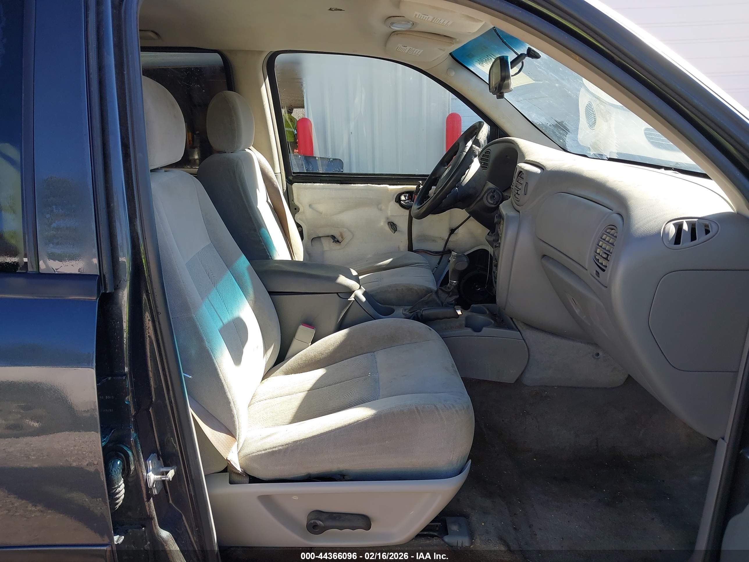 CHEVROLET TRAILBLAZER image 5