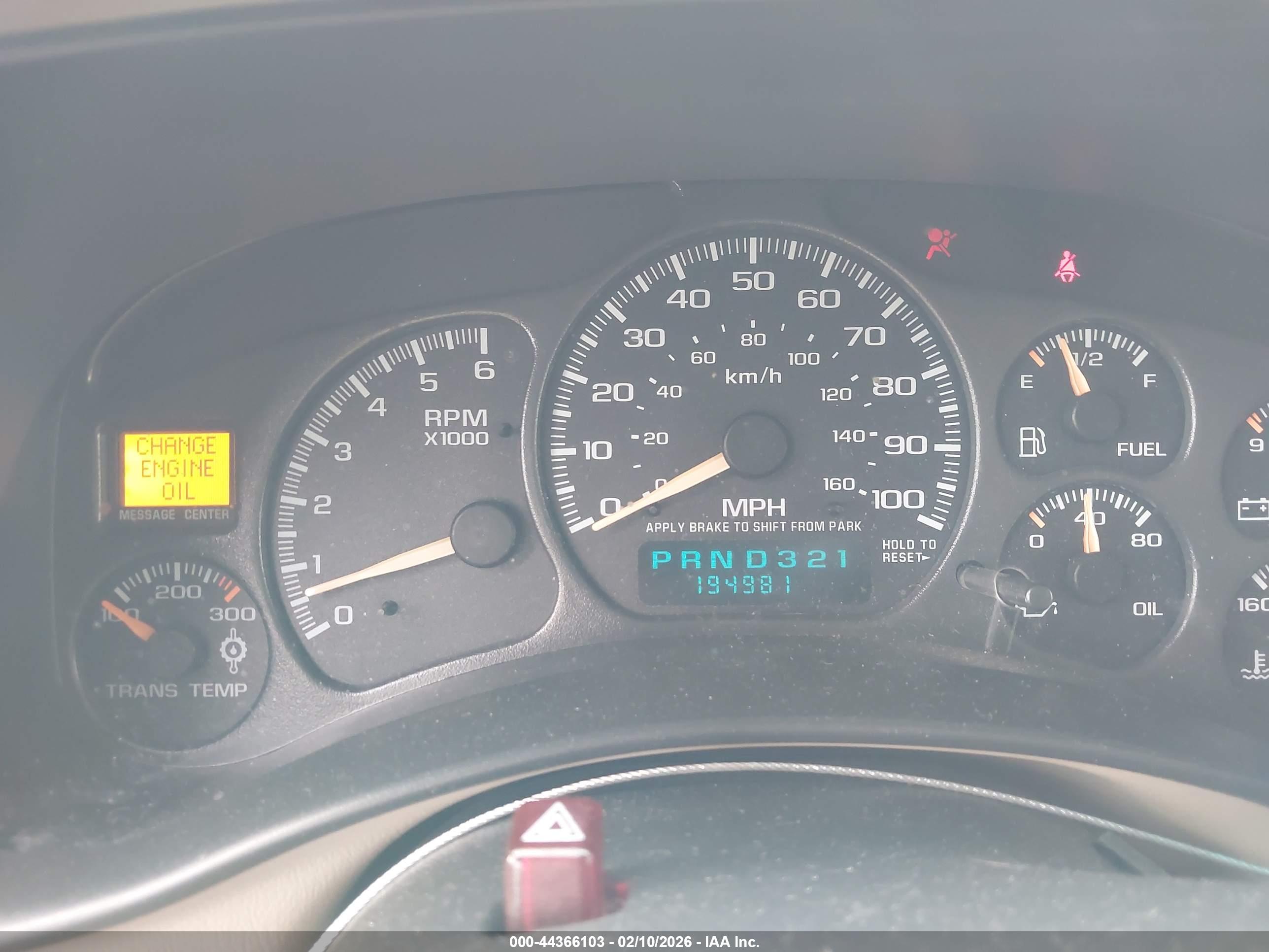 CHEVROLET SILVERADO image 7