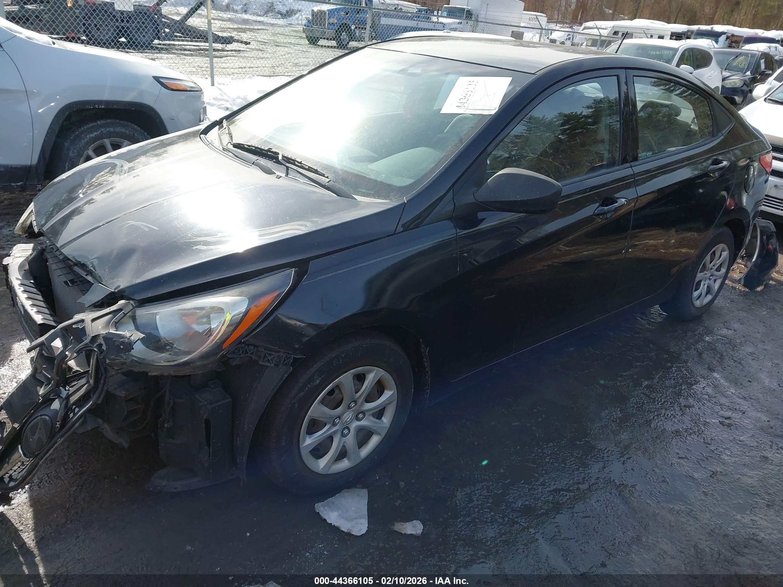HYUNDAI ACCENT image 2