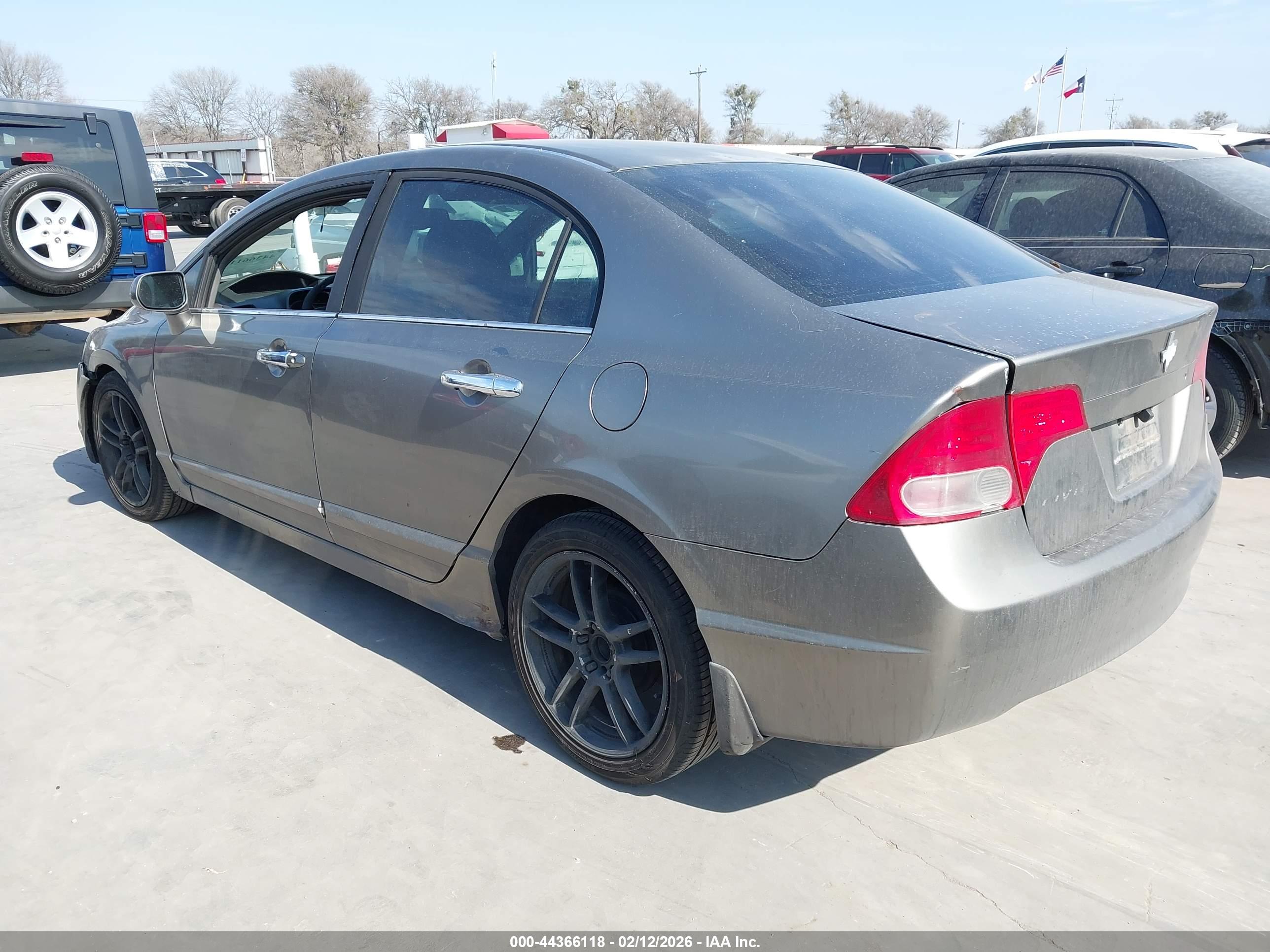 HONDA CIVIC image 3