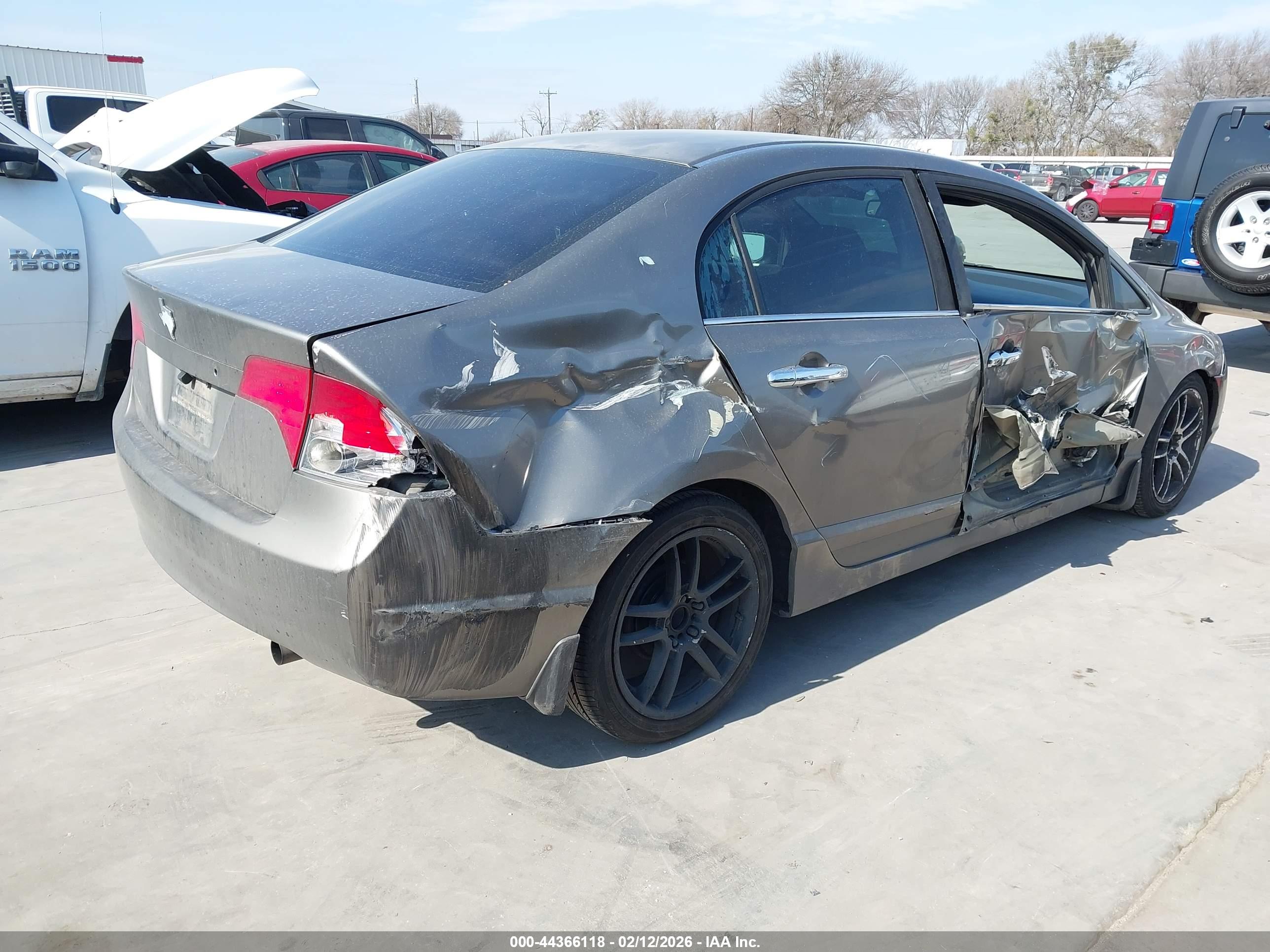 HONDA CIVIC image 4