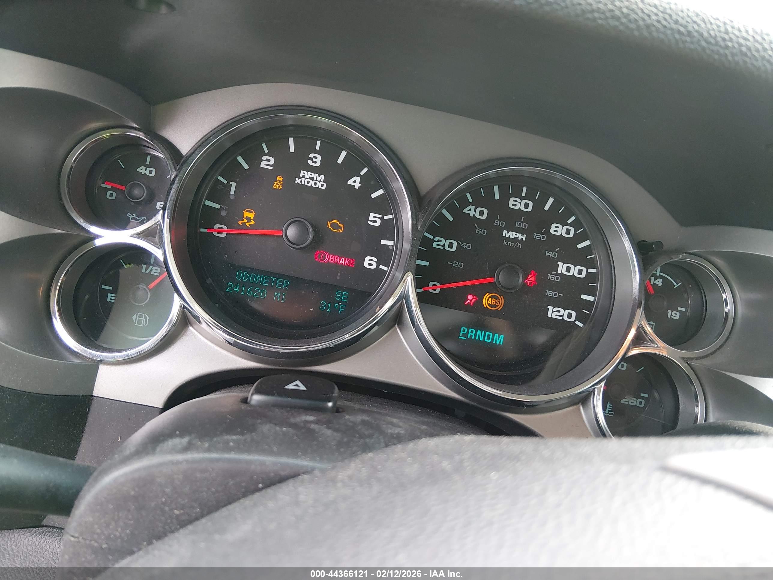 CHEVROLET SILVERADO image 7