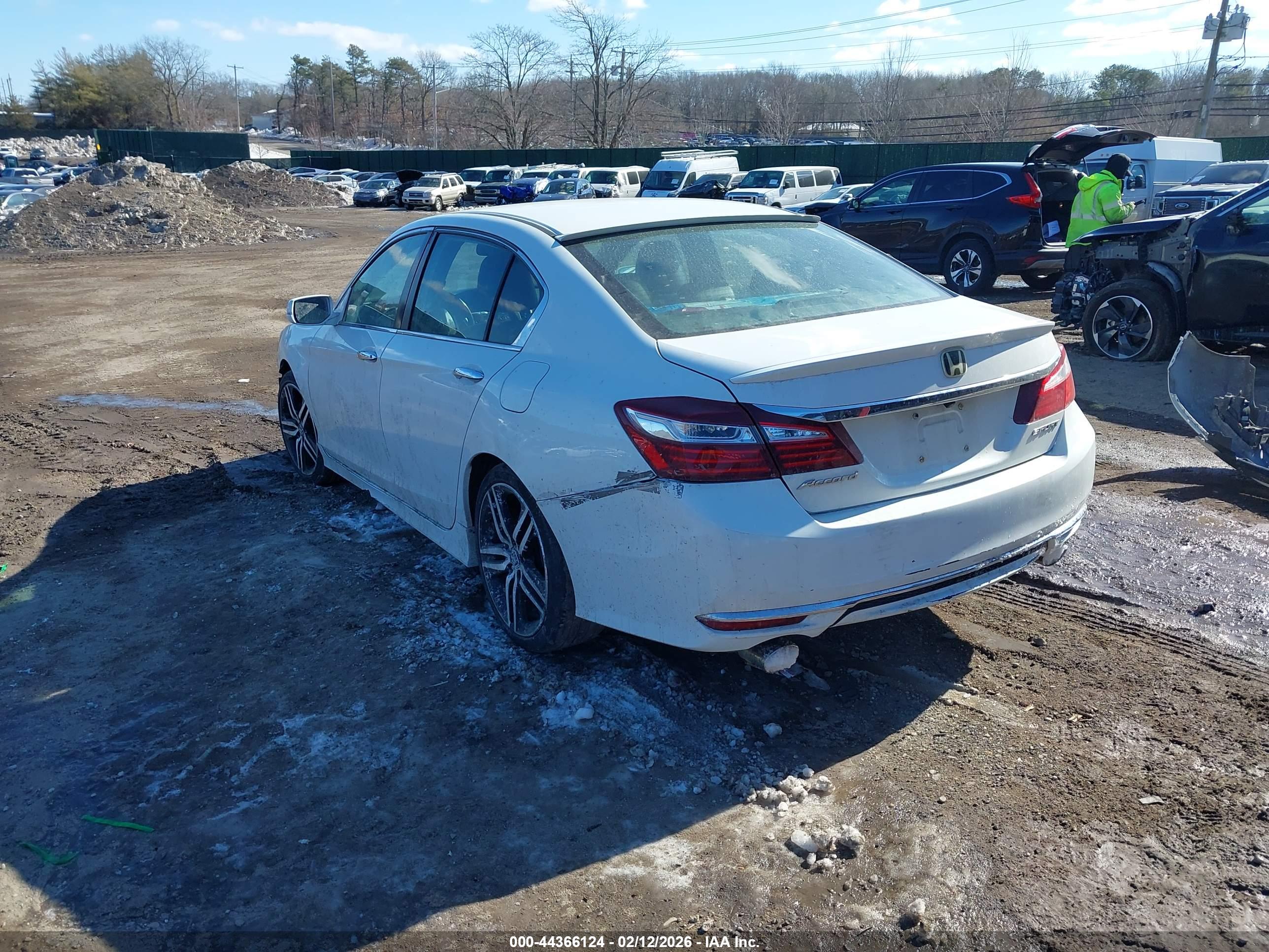 HONDA ACCORD image 3