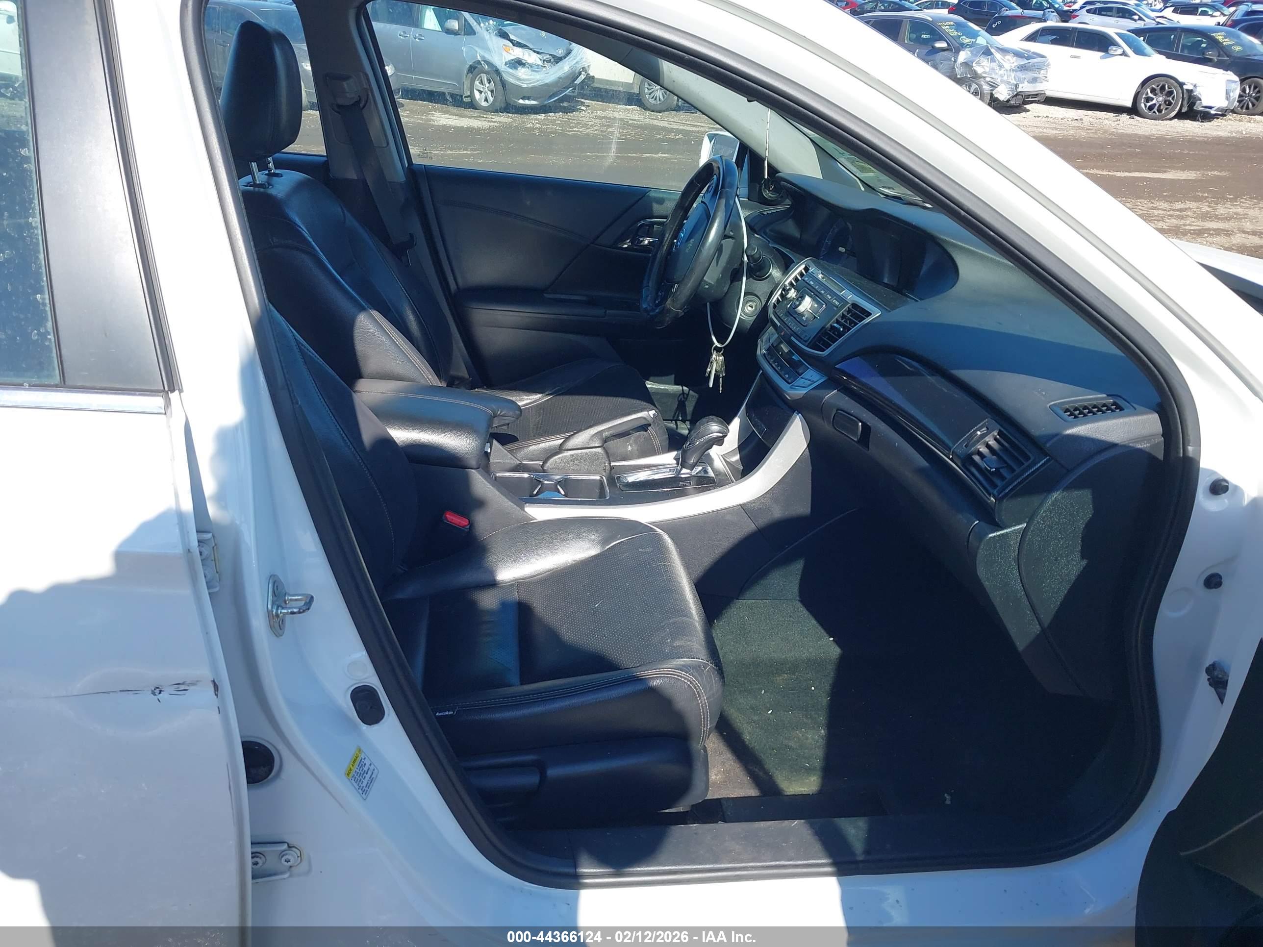 HONDA ACCORD image 5