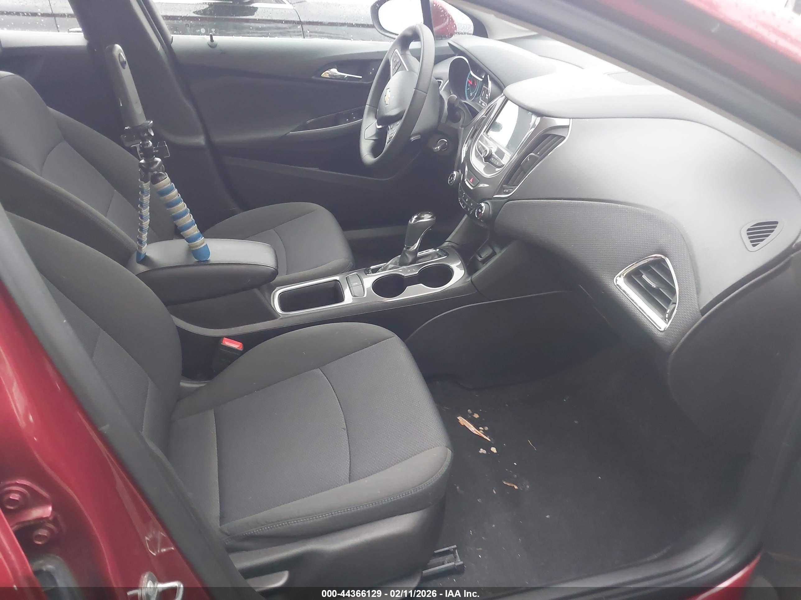 CHEVROLET CRUZE image 5