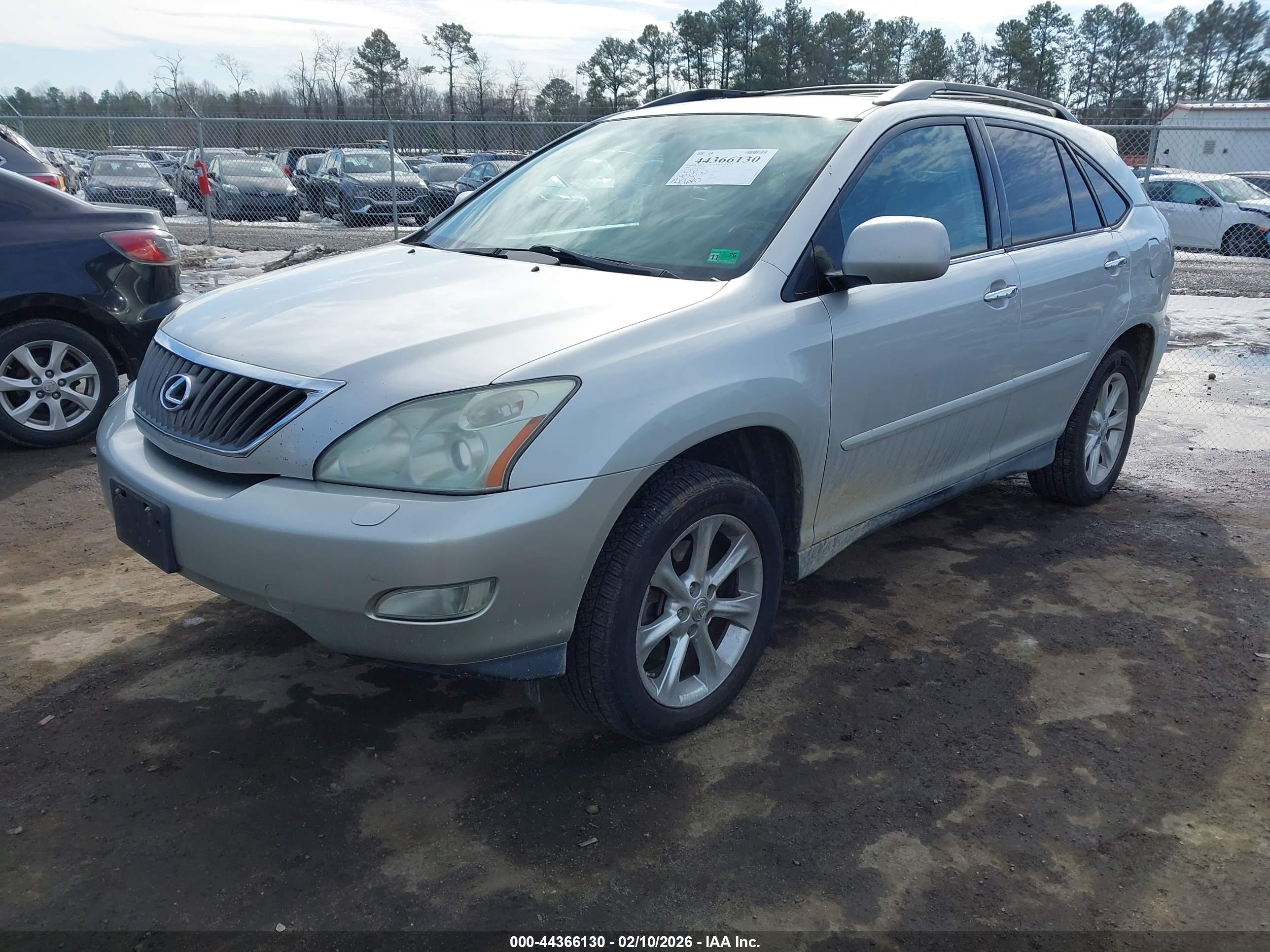 LEXUS RX image 2