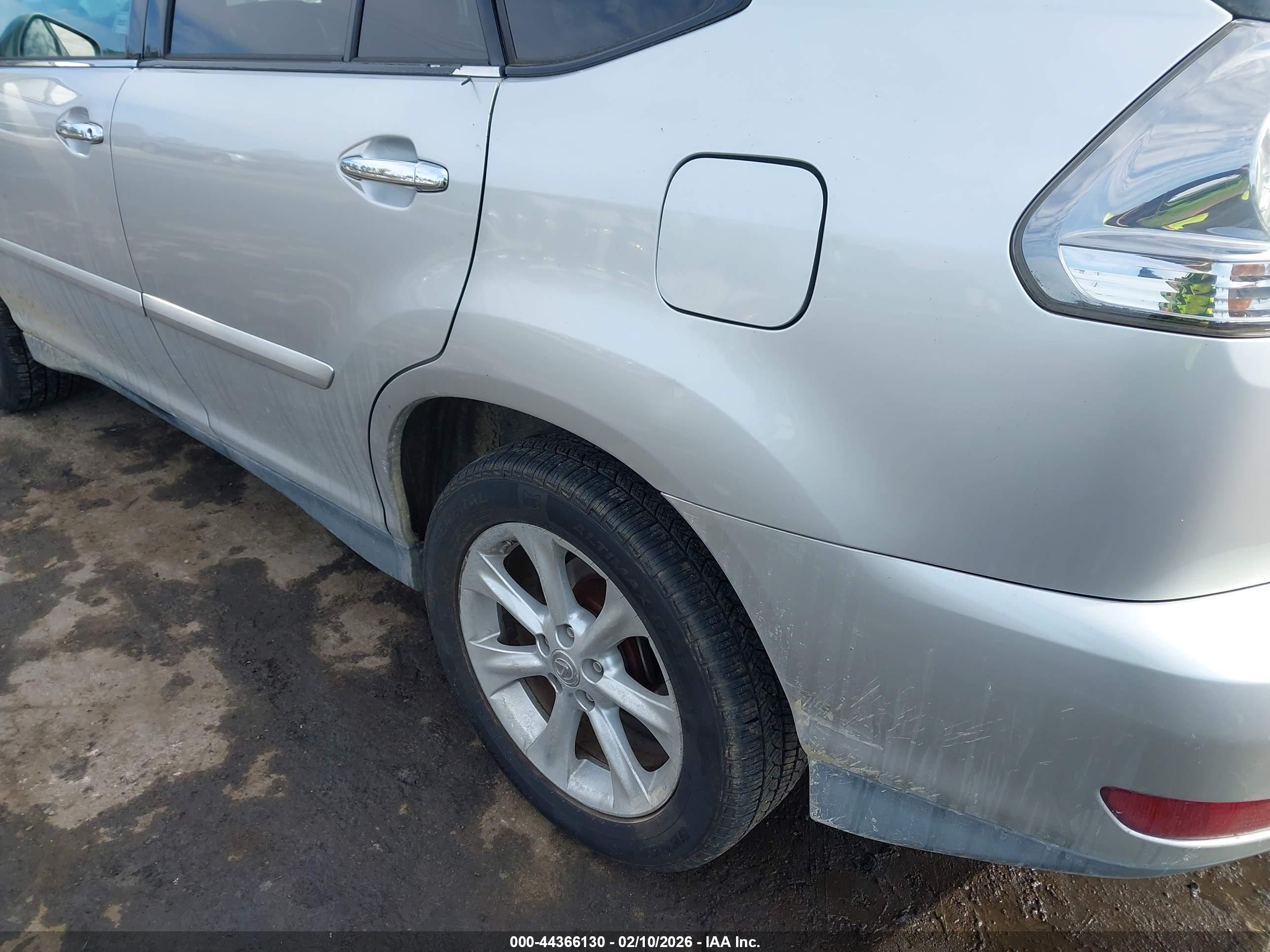 LEXUS RX image 6
