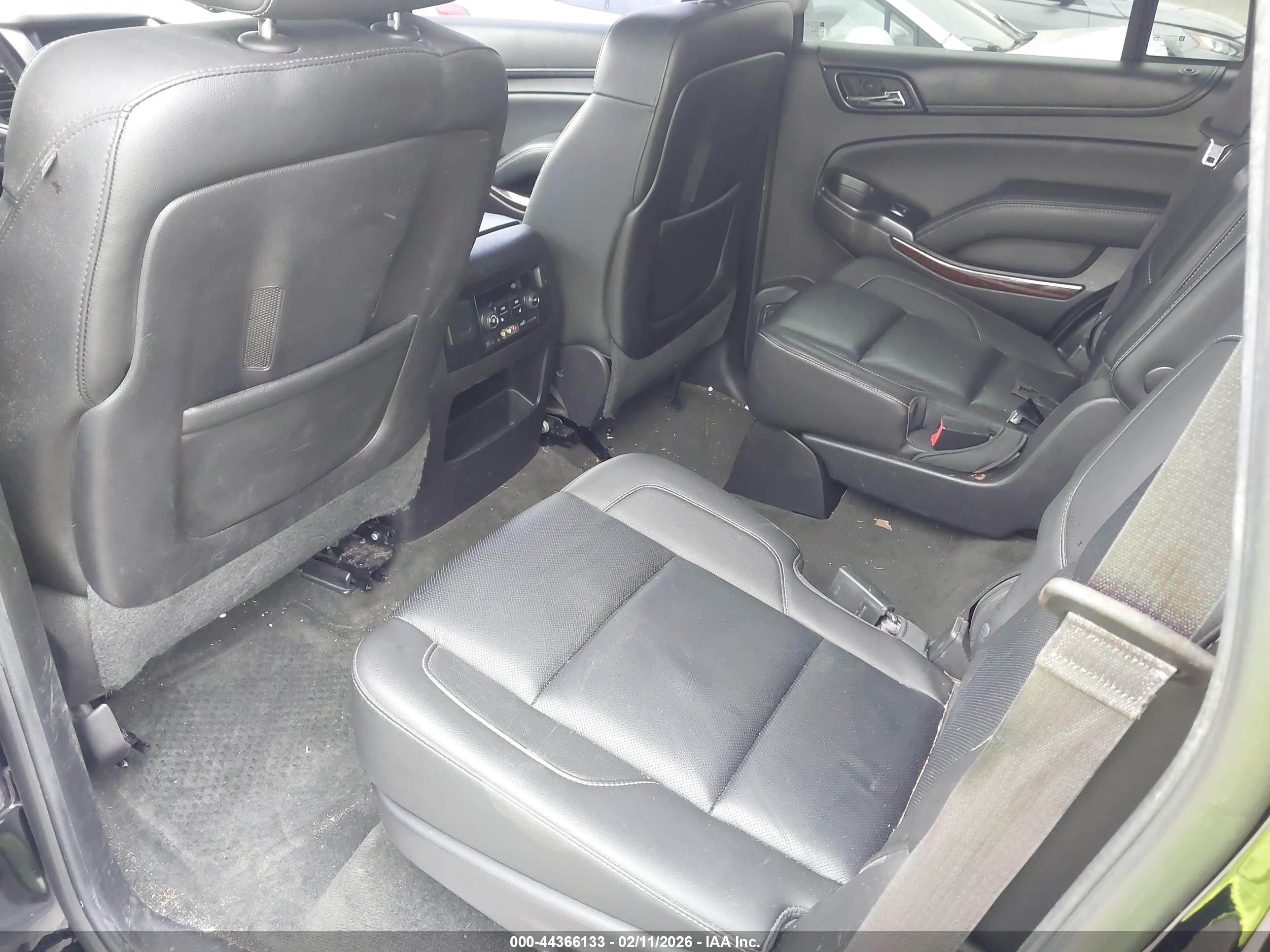 GMC YUKON image 8