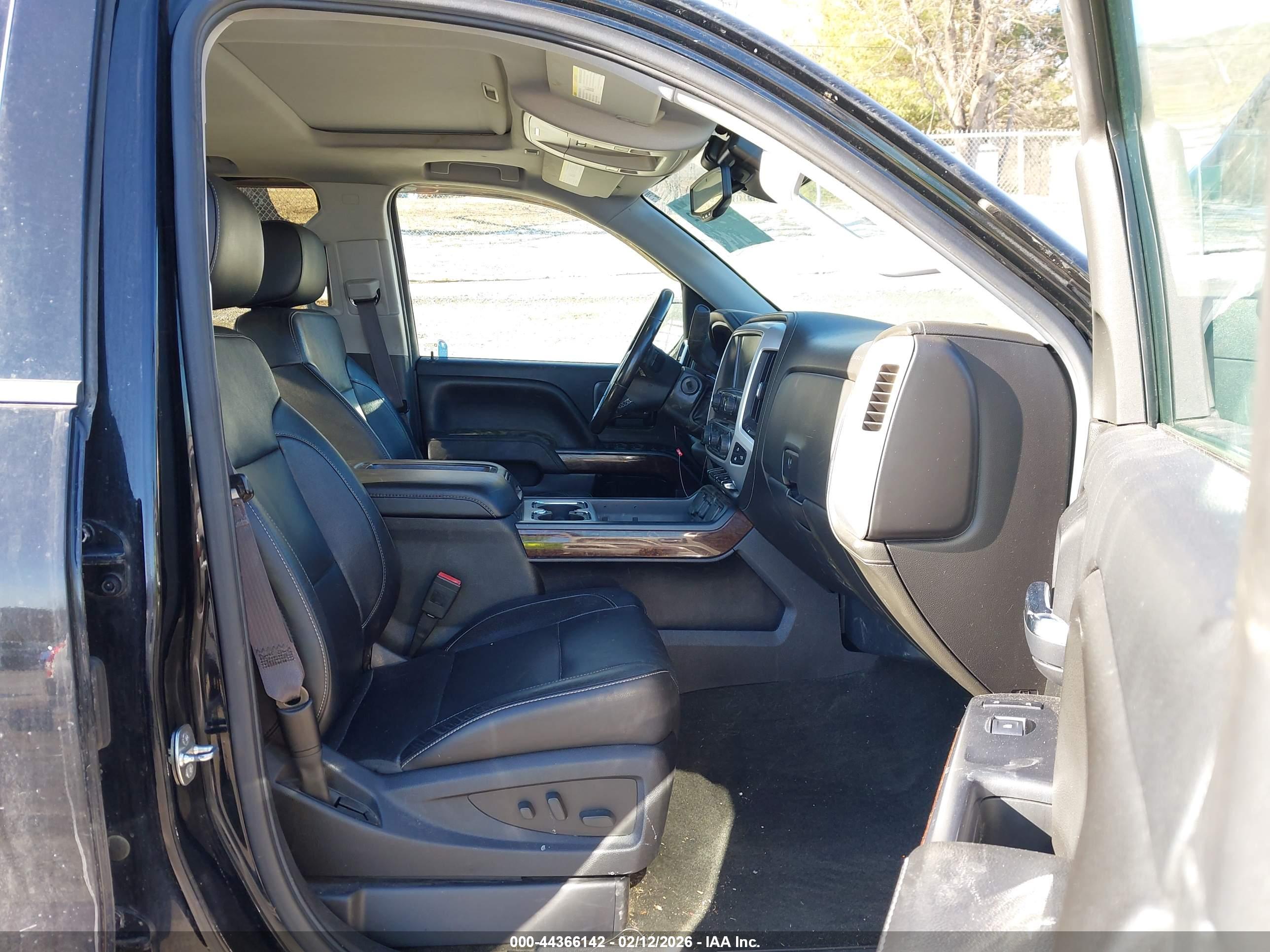 GMC SIERRA image 5