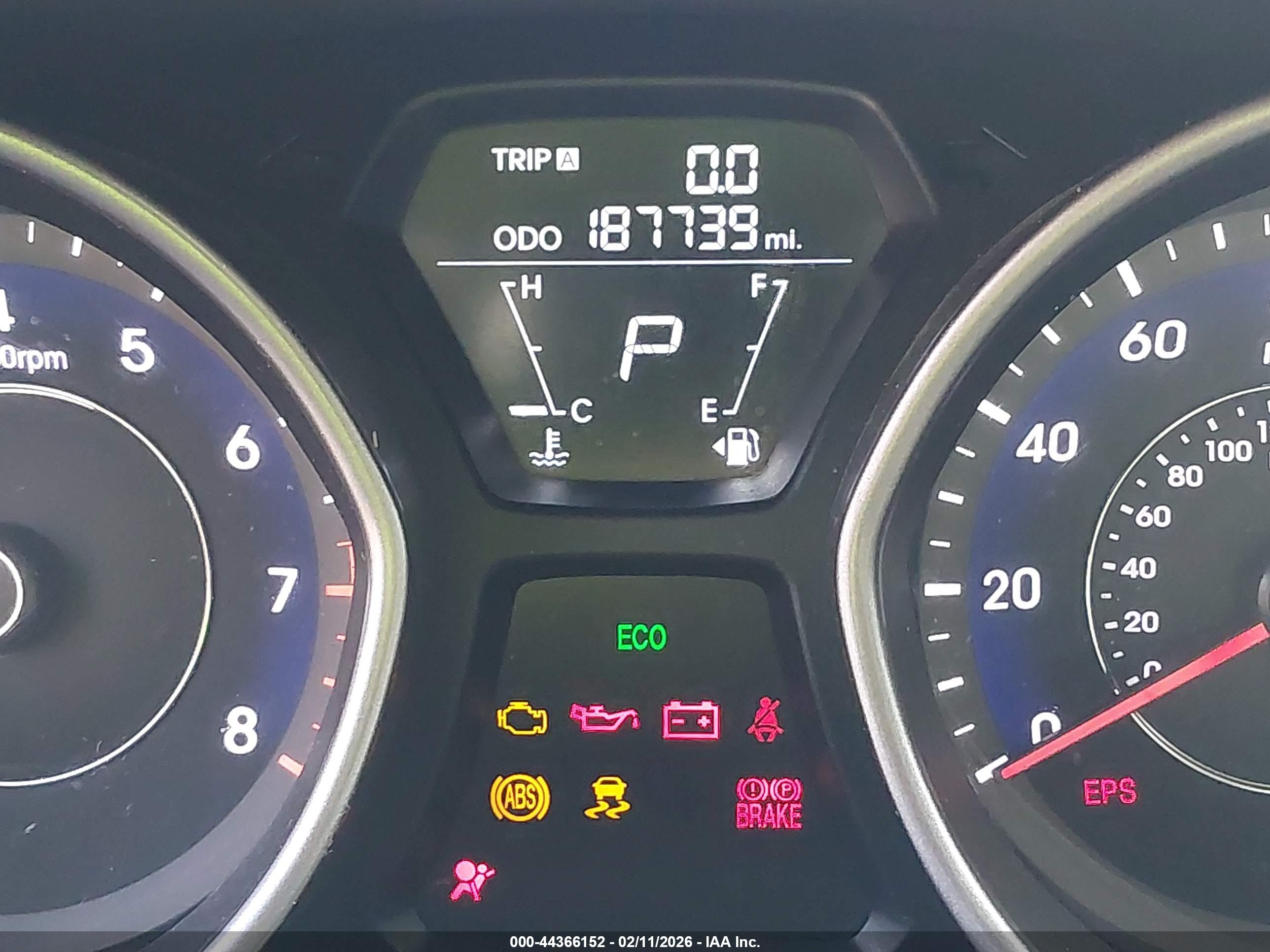 HYUNDAI ELANTRA image 7