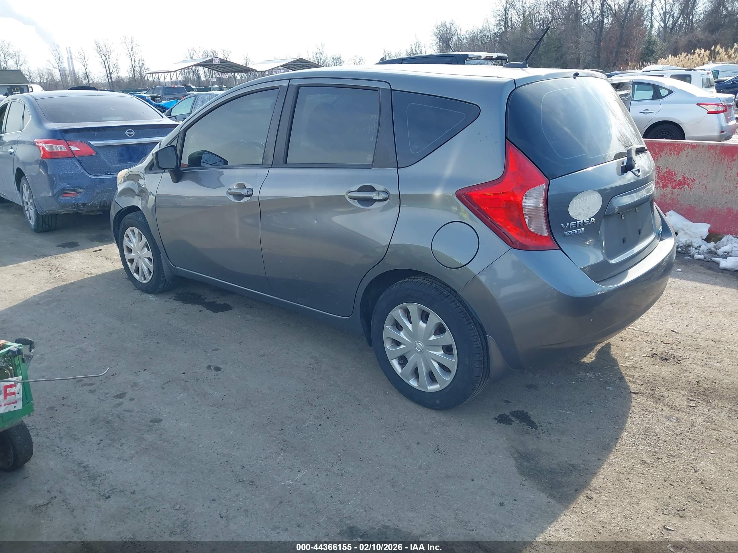 NISSAN VERSA image 3