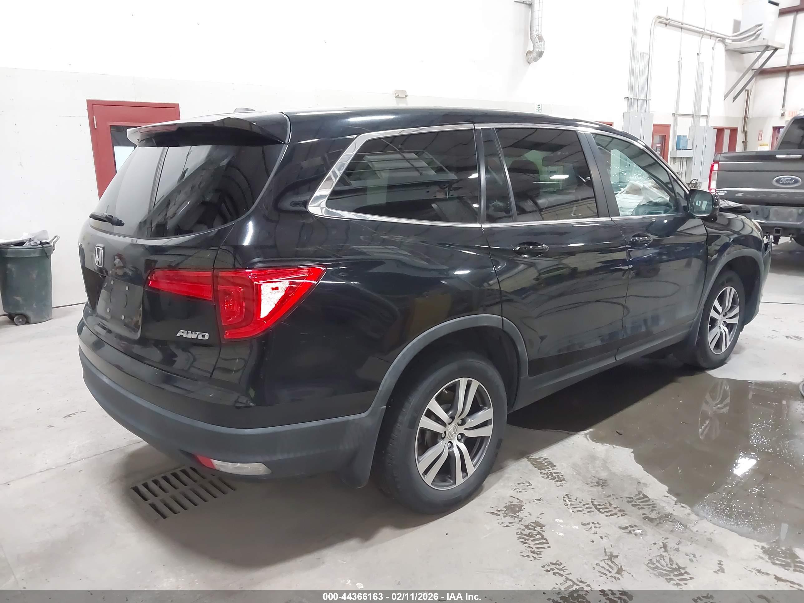 HONDA PILOT image 4