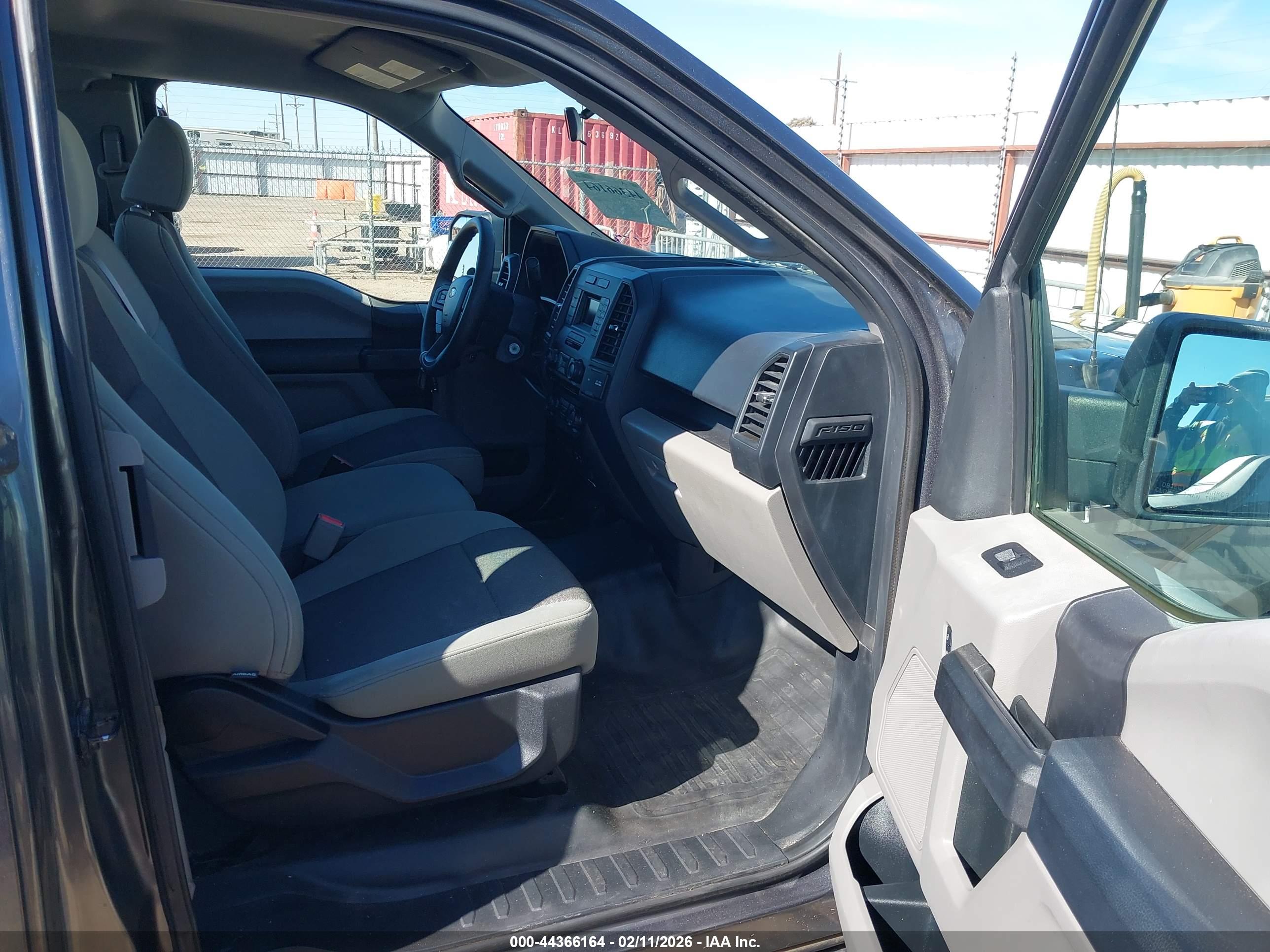 FORD F-150 image 5
