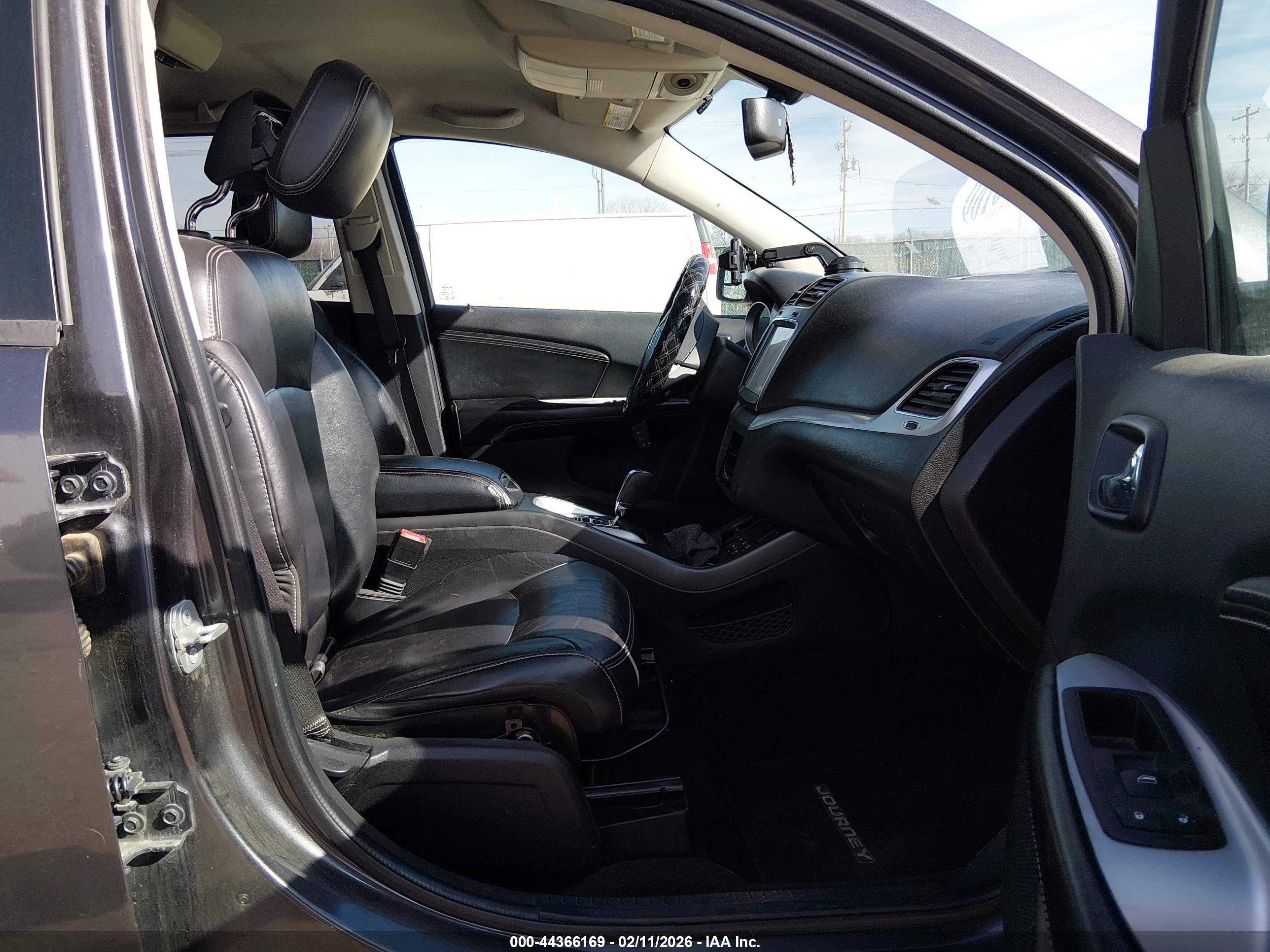 DODGE JOURNEY image 5